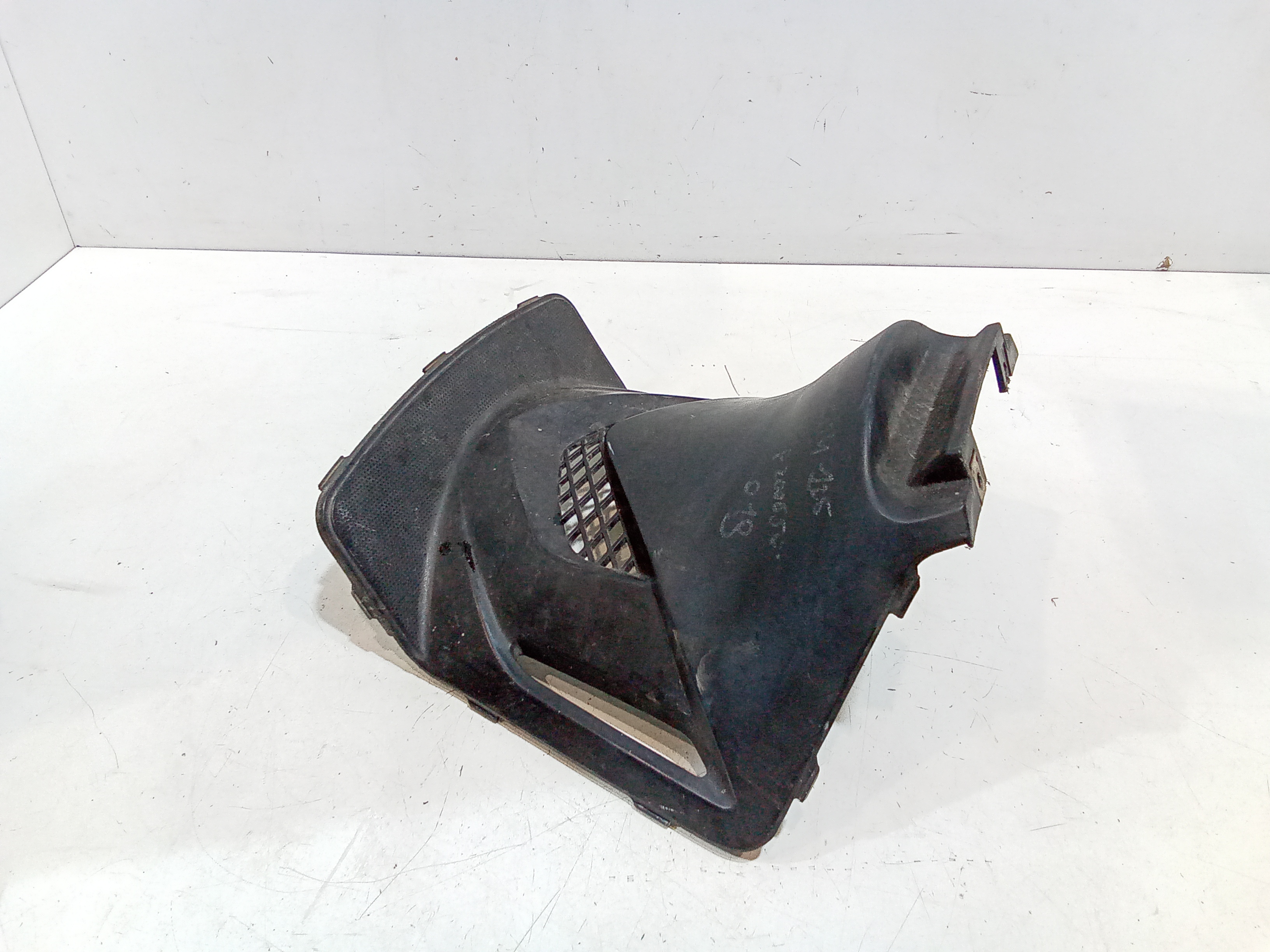 Carena centrale inferiore sella per Kymco Agility City 200cc (2016 - 2019)