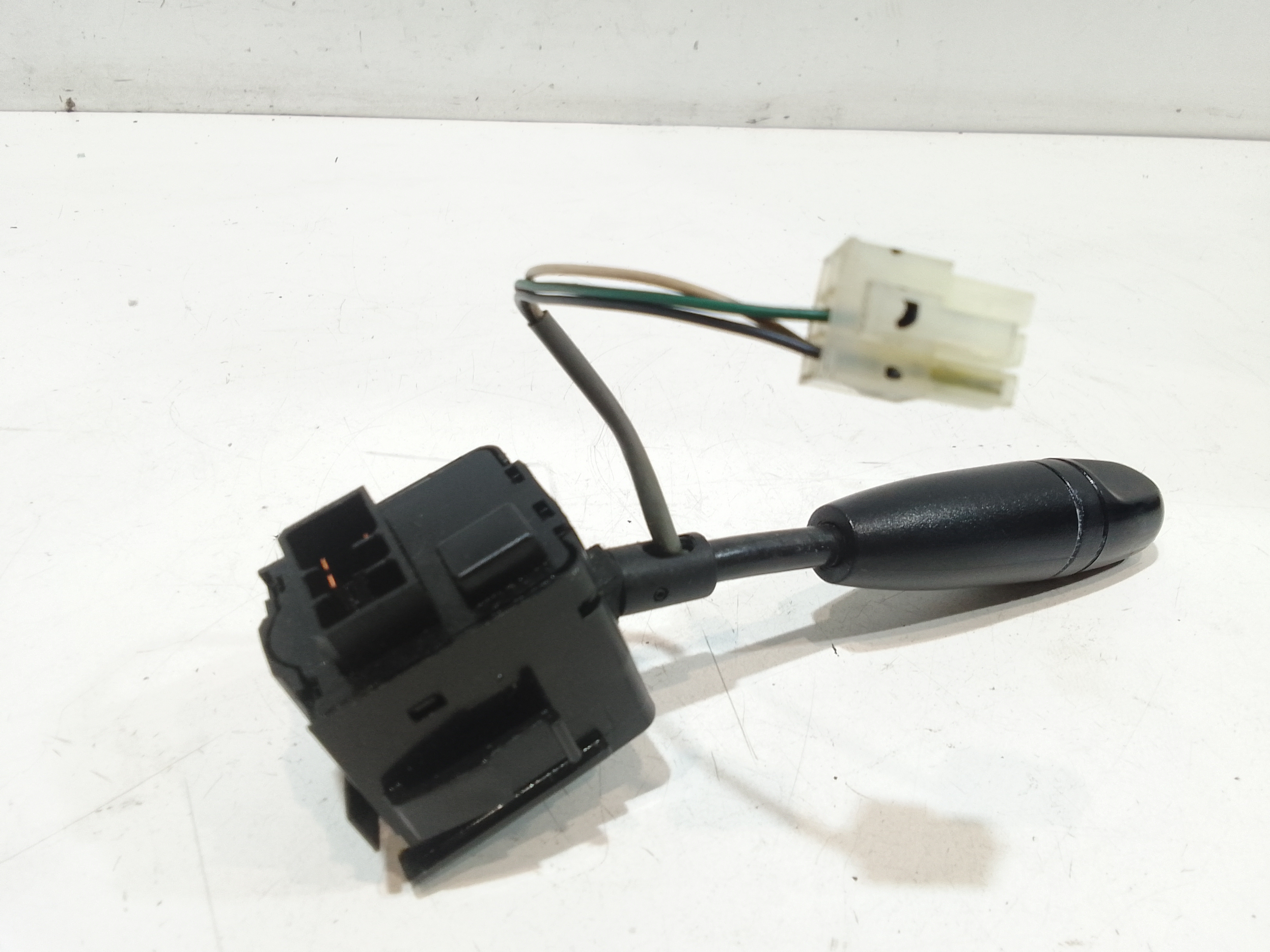 Devioluci sinistro per Chevrolet Kalos 2 Serie (2005 - 2008)