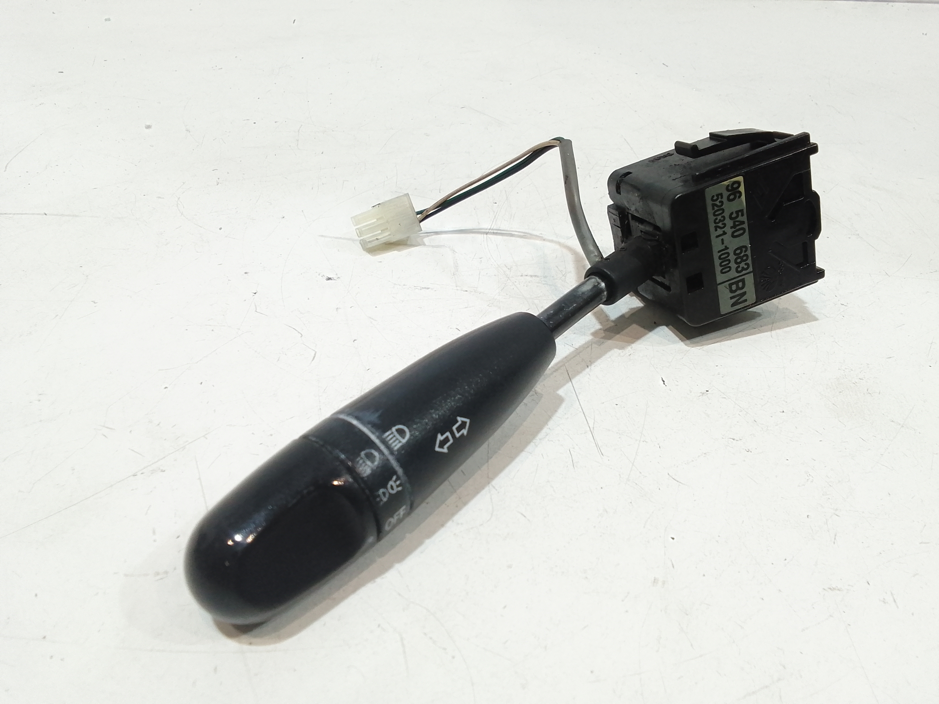 Devioluci sinistro per Chevrolet Kalos 2 Serie (2005 - 2008)