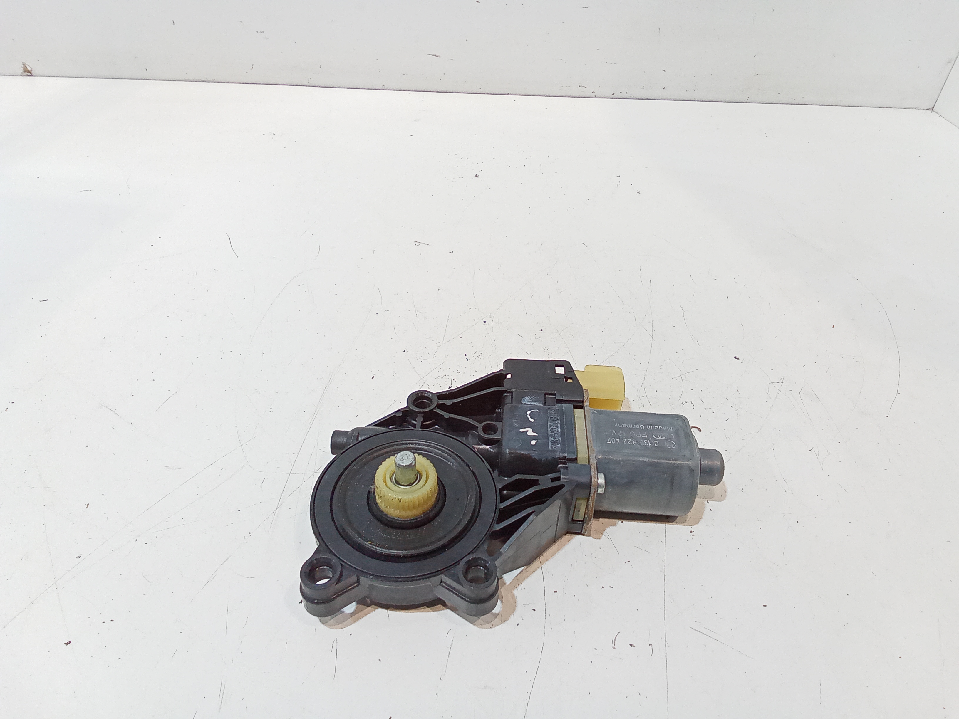 Motorino Alzavetro anteriore destra per Ford Fiesta 6 Serie (2008 - 2017)