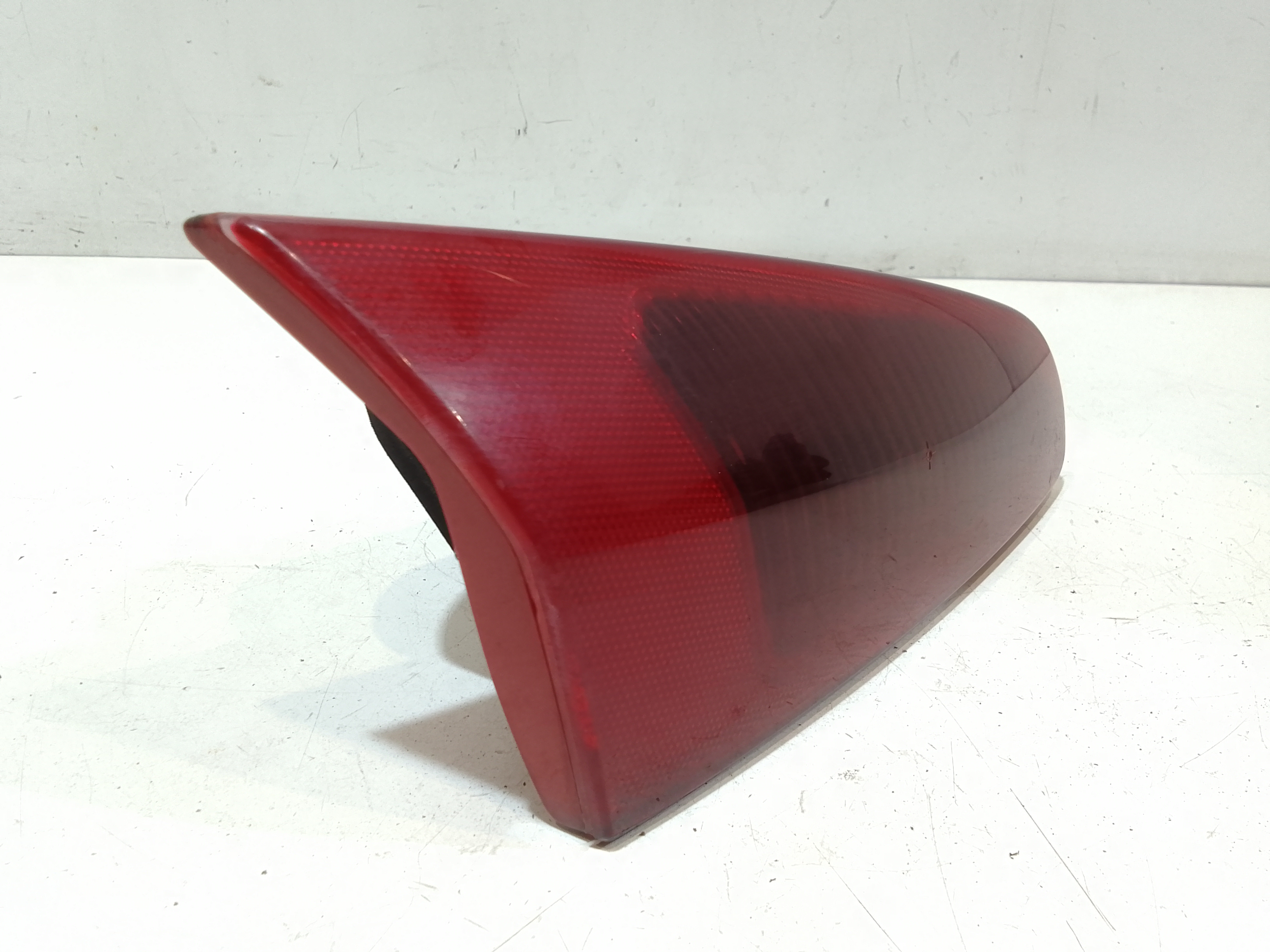 Stop Posteriore Sinistro Integrato nel Portello per Alfa Romeo 147 Serie (937) (00>05<) (2000 - 2005)