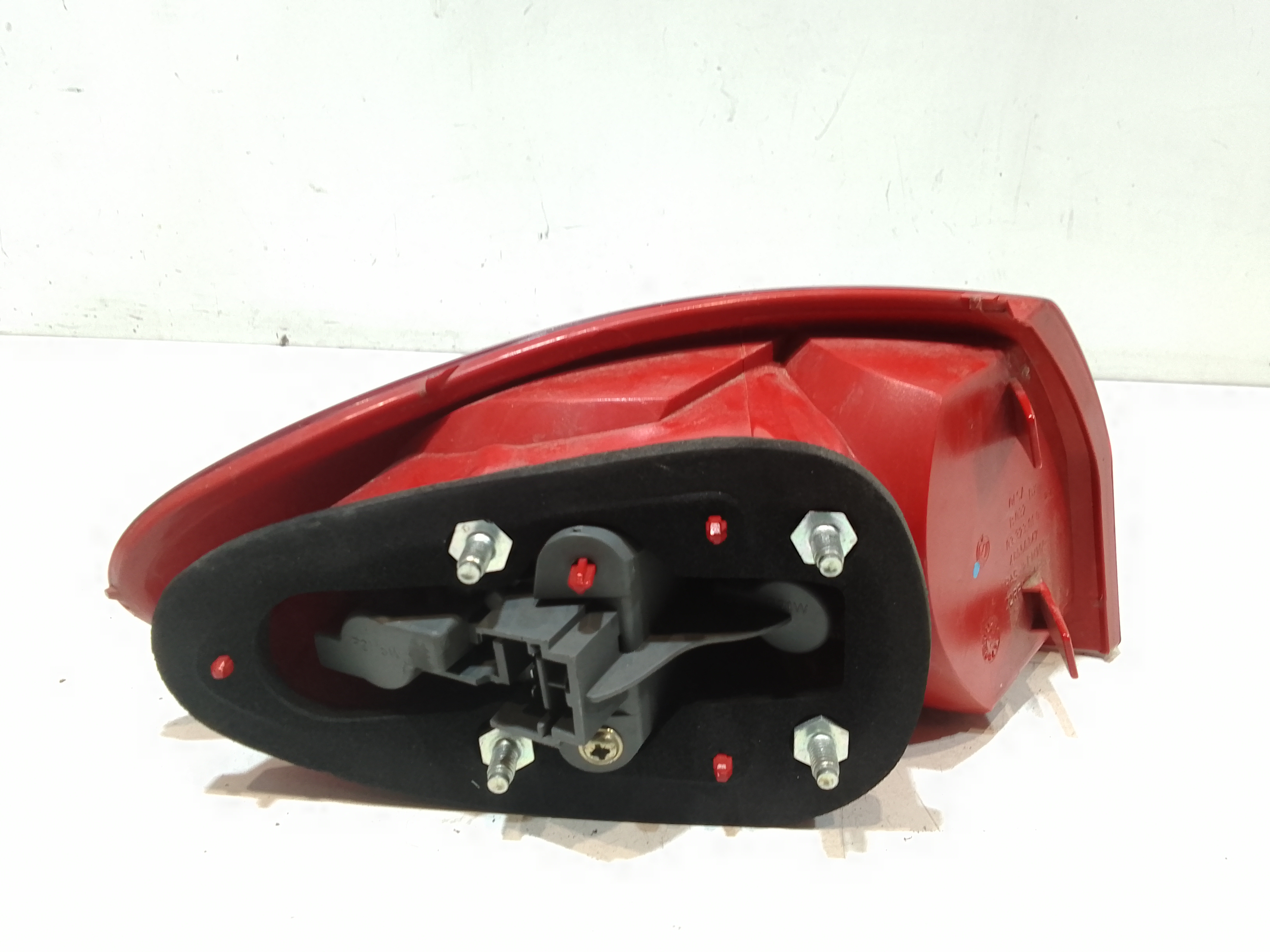 Stop fanale posteriore Destro Passeggero per Alfa Romeo 147 Serie (937) (00>05<) (2000 - 2005)