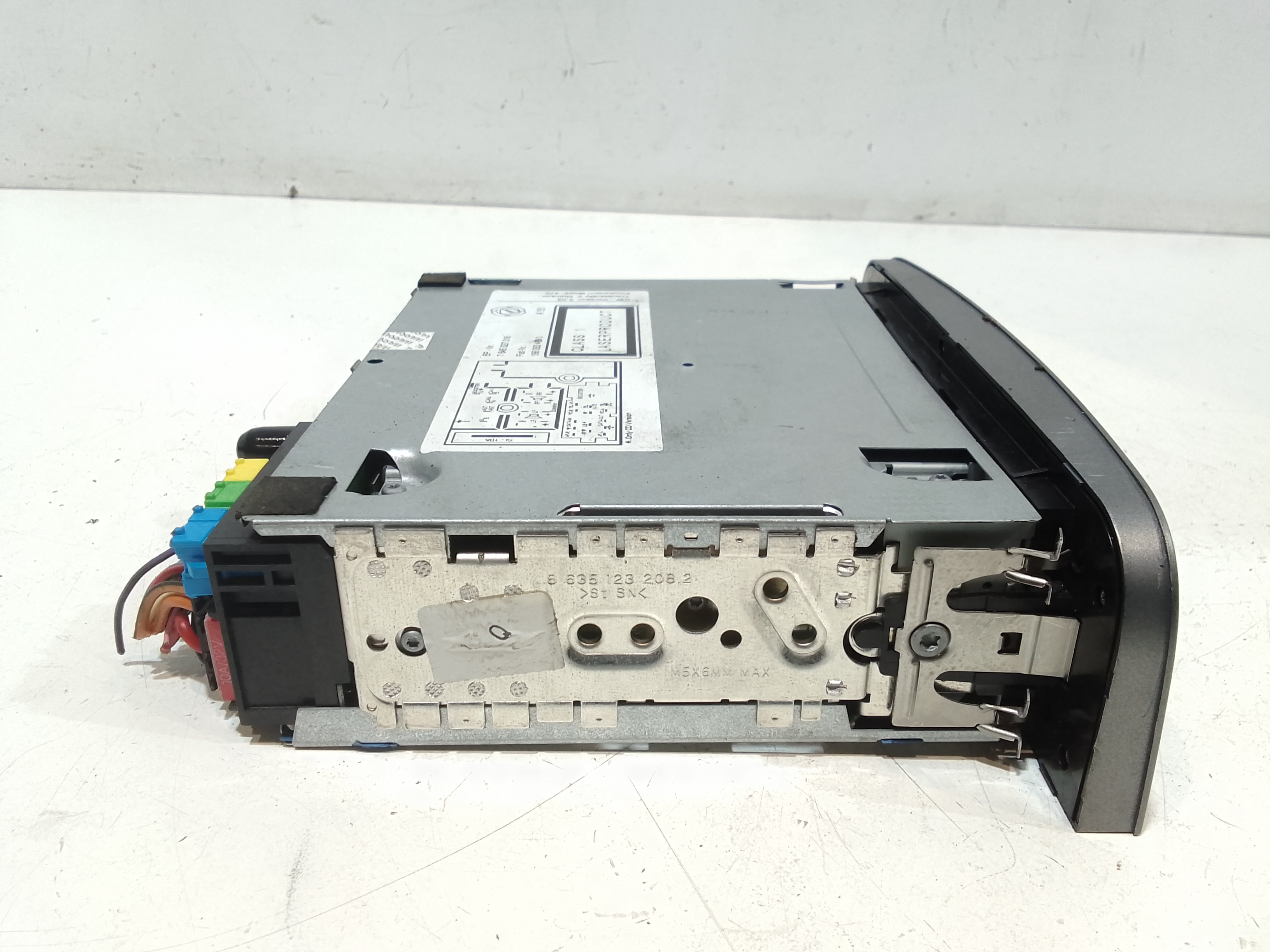 Autoradio per Alfa Romeo 147 Serie (937) (00>05<) (2000 - 2005)