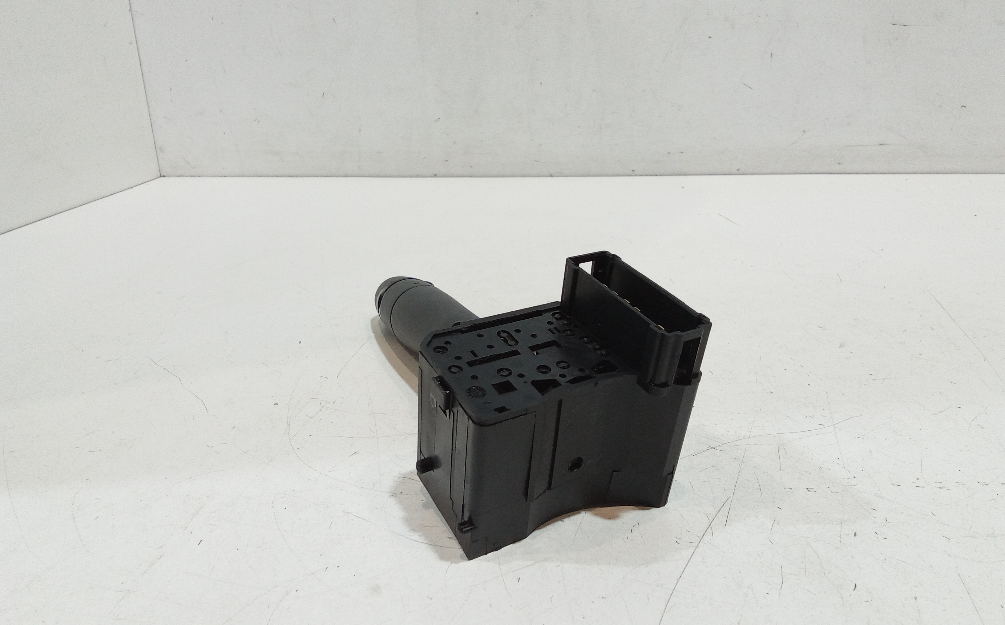 Devioluci destro per Dacia Sandero 1 Serie (2008 - 2012)