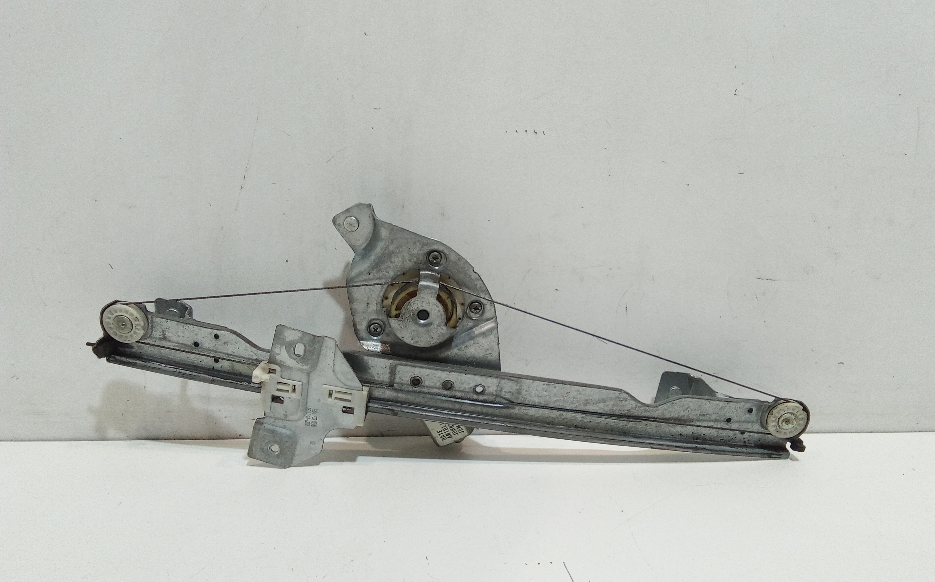 Cremagliera anteriore sinistra Guida per Dacia Sandero 1 Serie (2008 - 2012)