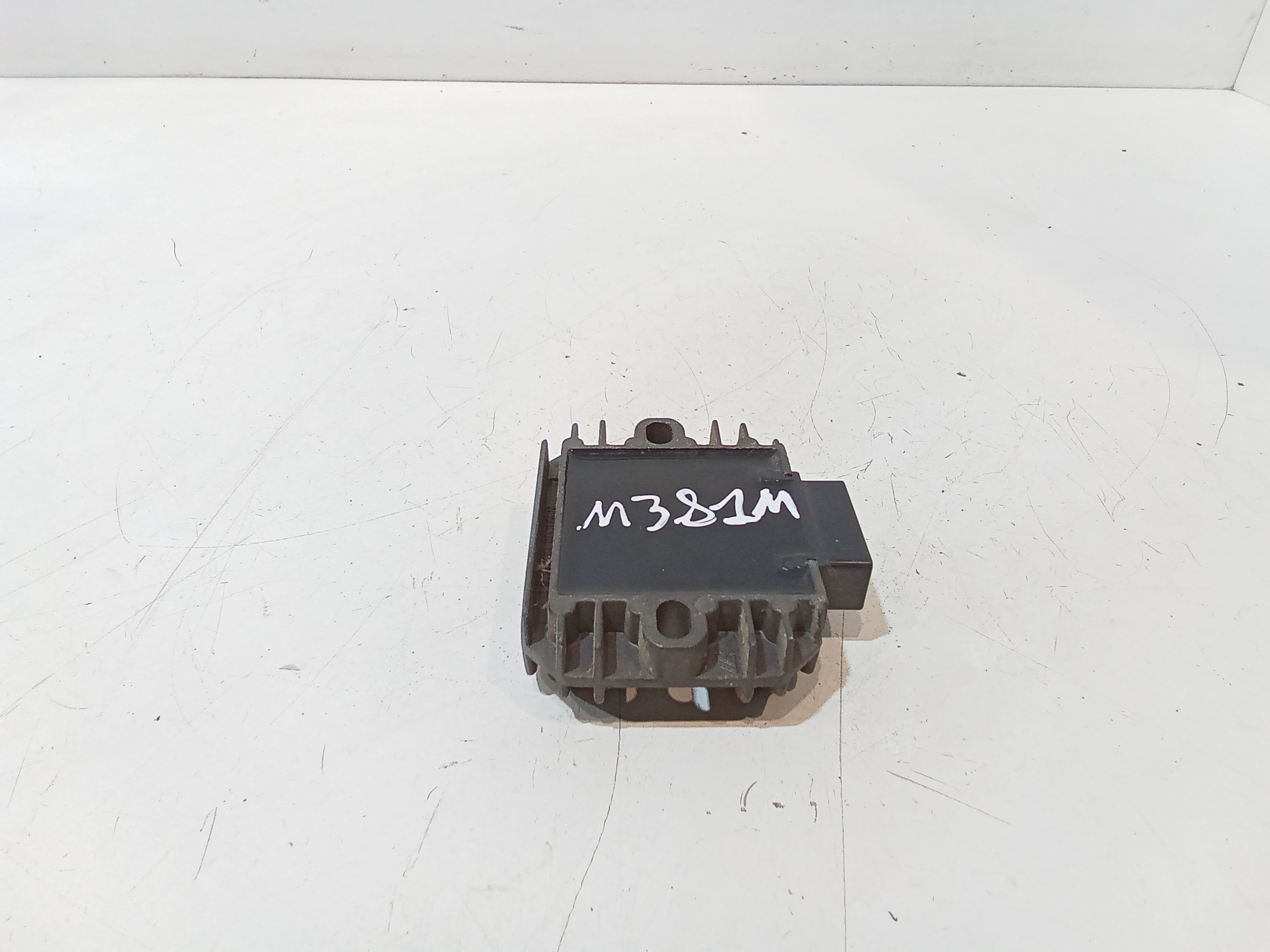 Regolatore di tensione per Piaggio Liberty 200cc Rst 4t (04>07) (2004 - 2007)