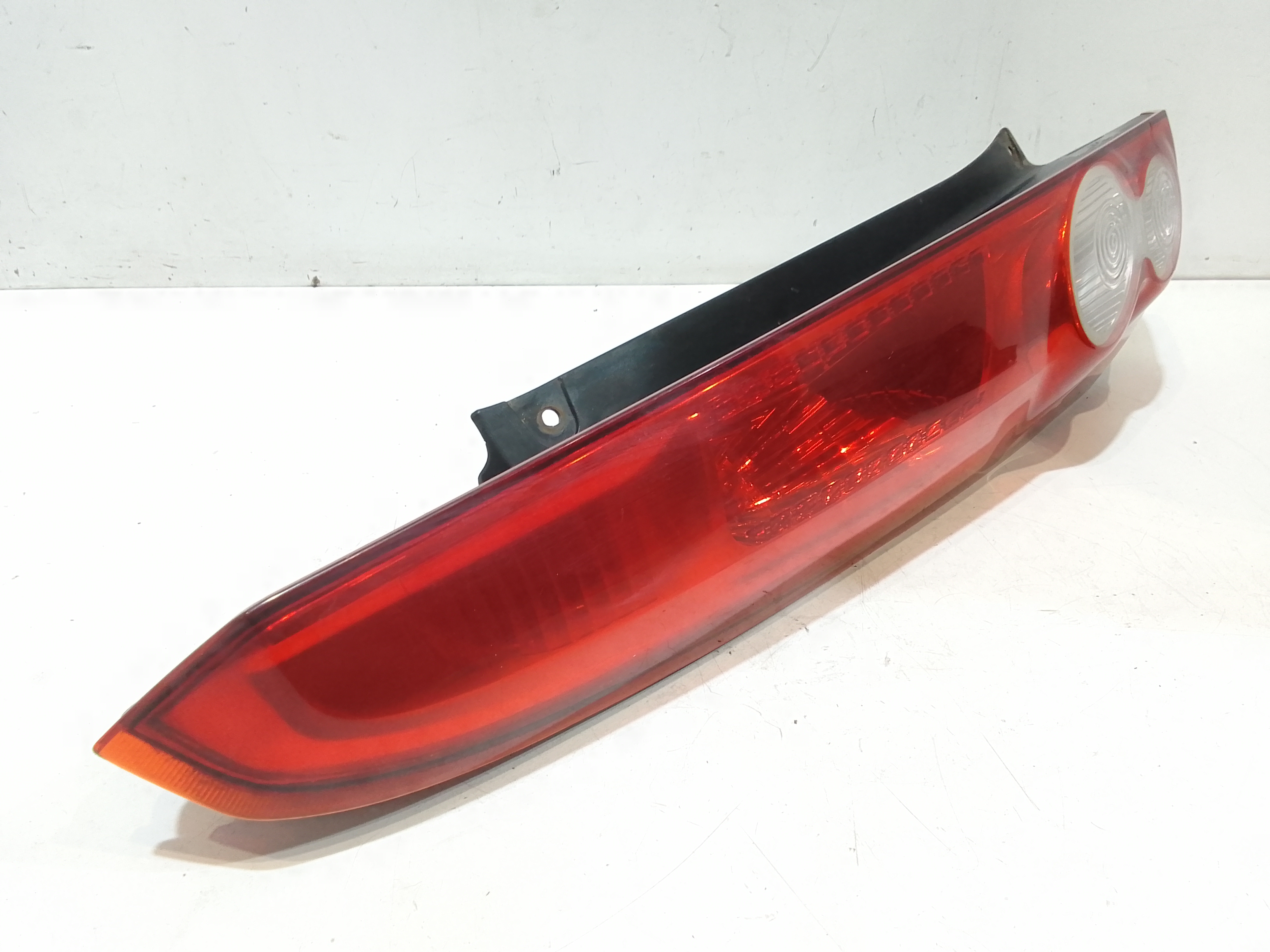 Stop fanale Posteriore sinistro lato Guida per Ford Fiesta 5 Serie (2005 - 2008)