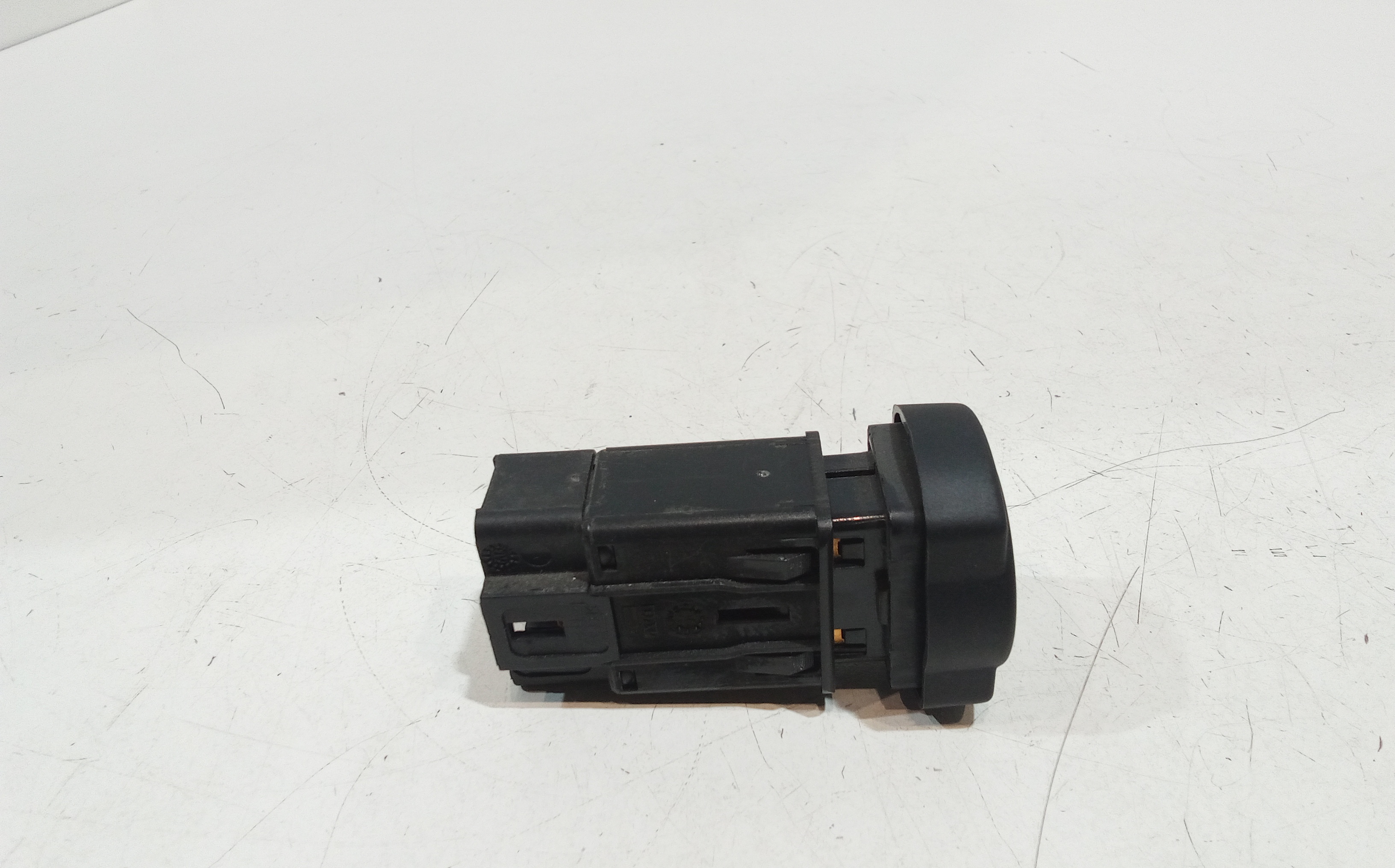 Pulsante luci di emergenza per Dacia Sandero 1 Serie (2008 - 2012)