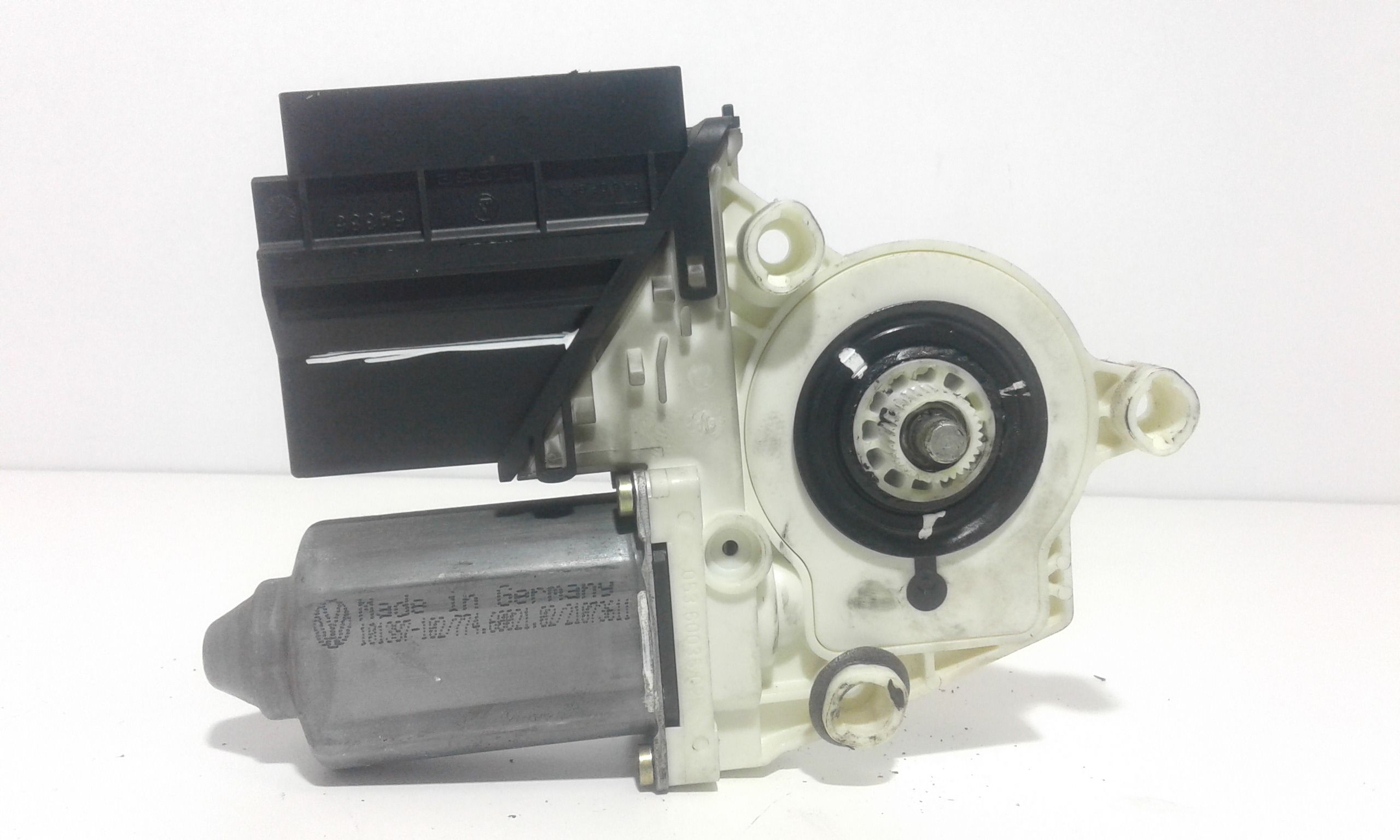 Motorino Alzavetro anteriore Sinistro VOLKSWAGEN Polo 4 Serie