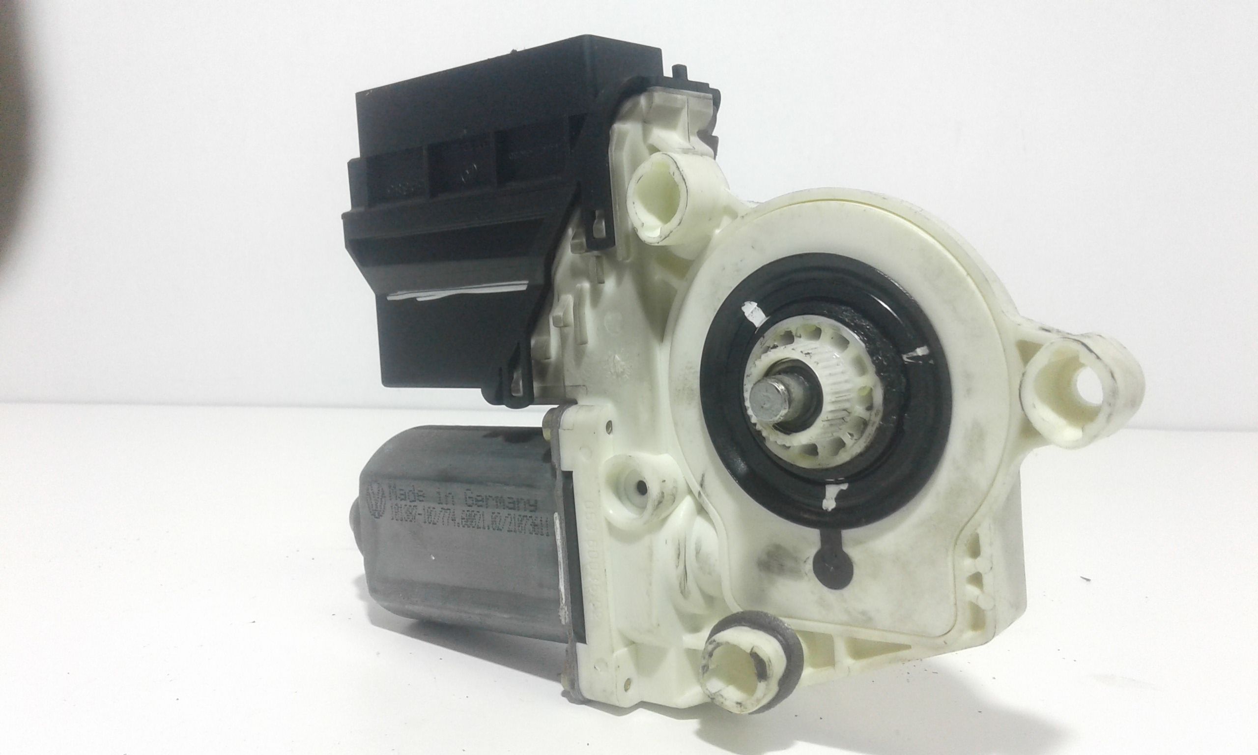 Motorino Alzavetro anteriore Sinistro VOLKSWAGEN Polo 4 Serie