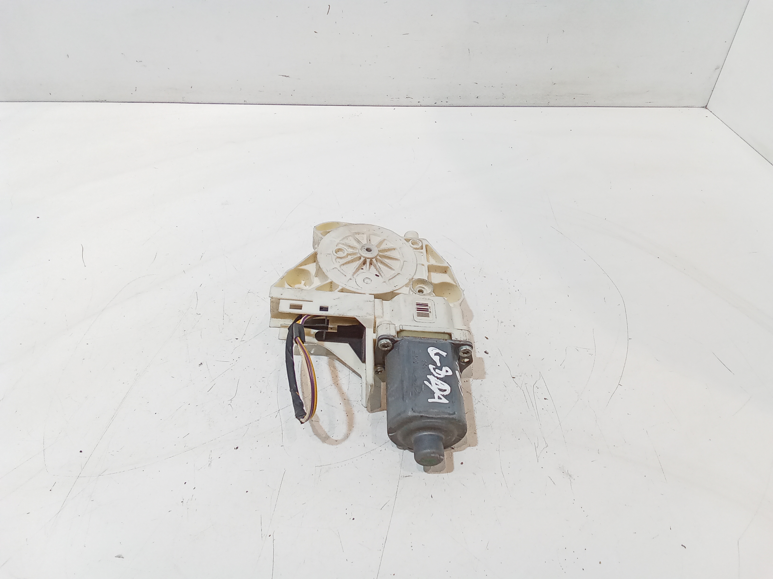 Motorino Alzavetro anteriore destra per Ford Focus S. Wagon 3 Serie (2004 - 2008)