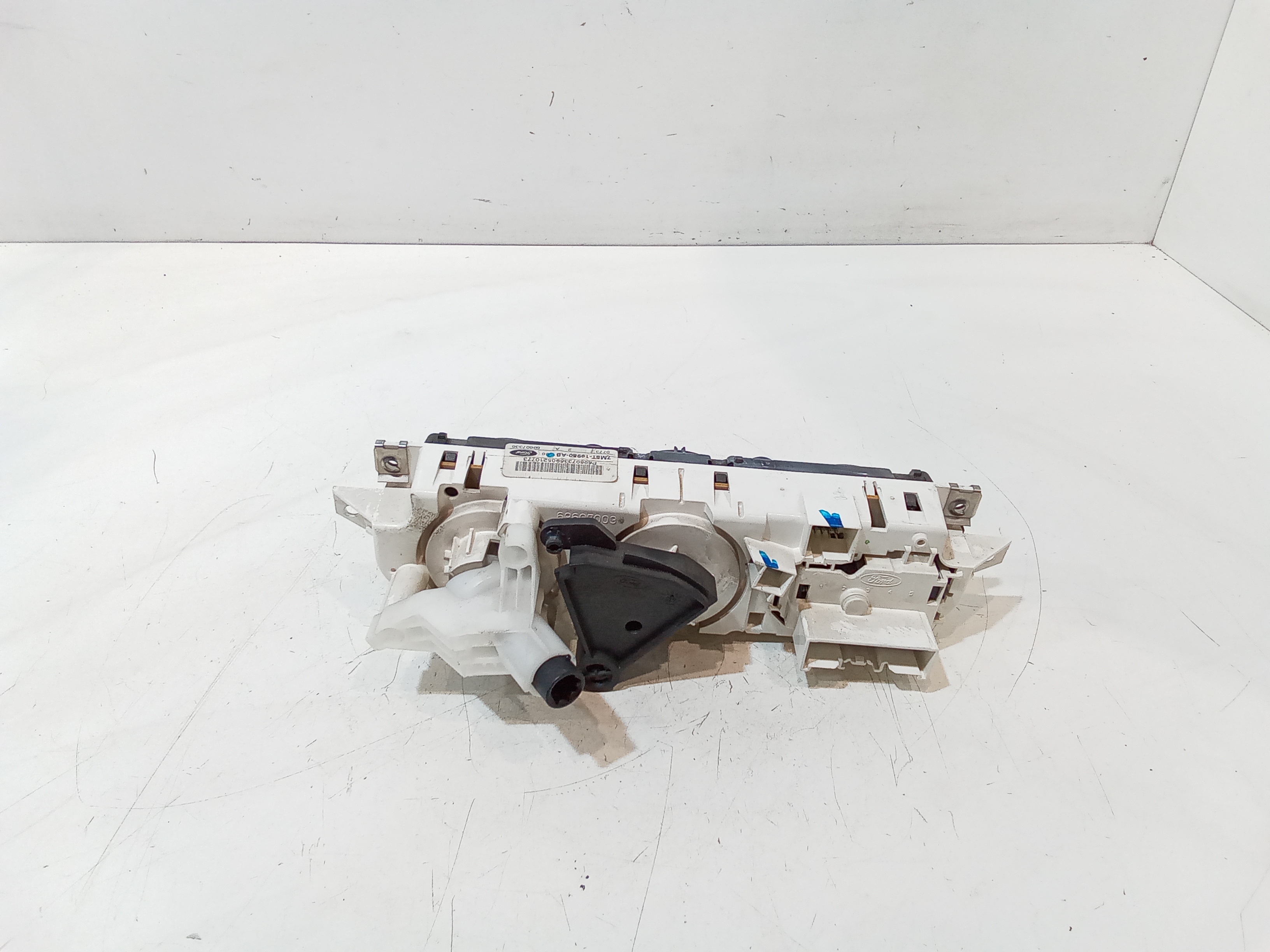 Comandi Clima per Ford Focus Berlina 3 Serie (2004 - 2008)