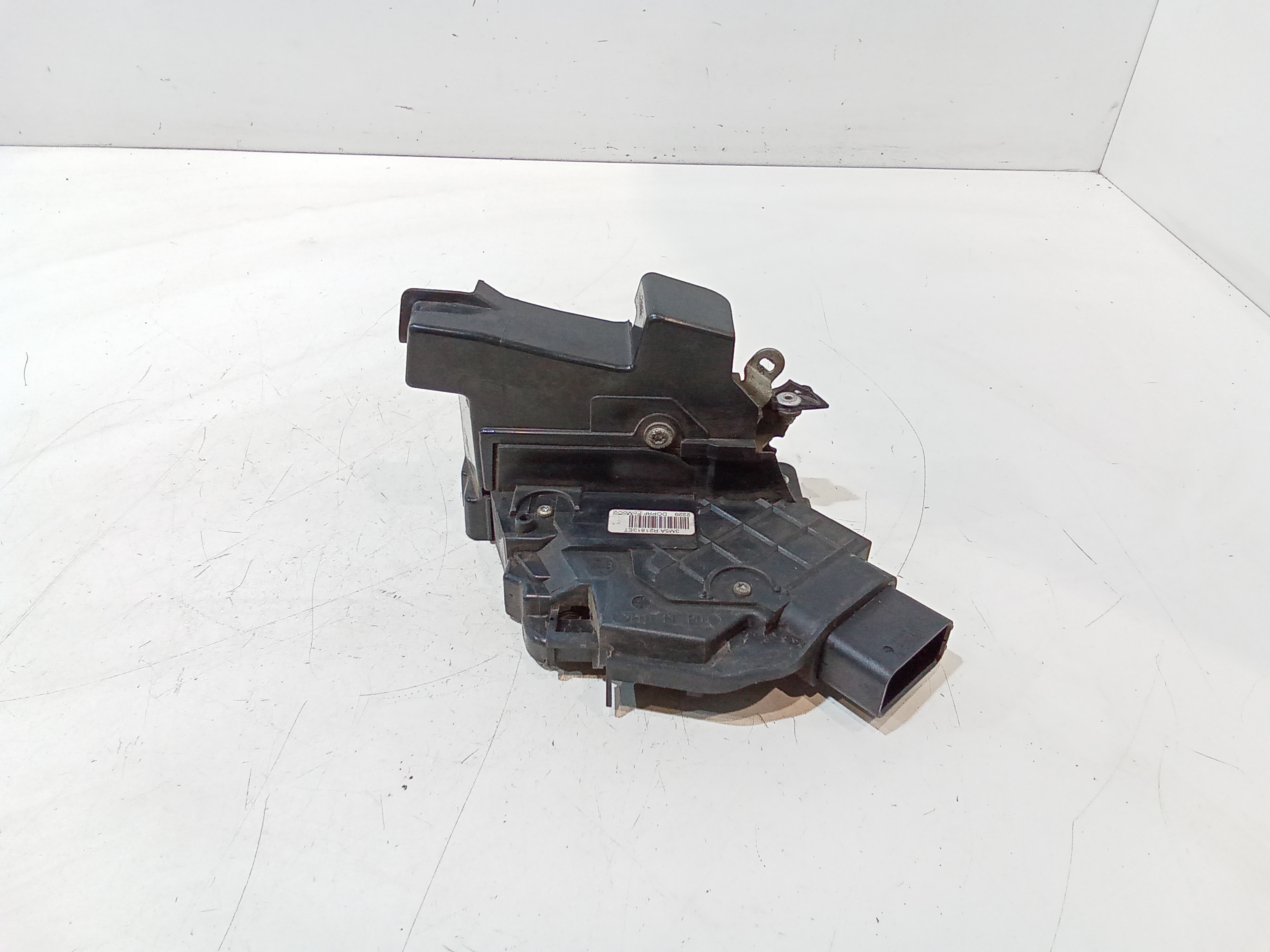 Serratura Anteriore Sinistra per Ford Focus Berlina 3 Serie (2004 - 2008)