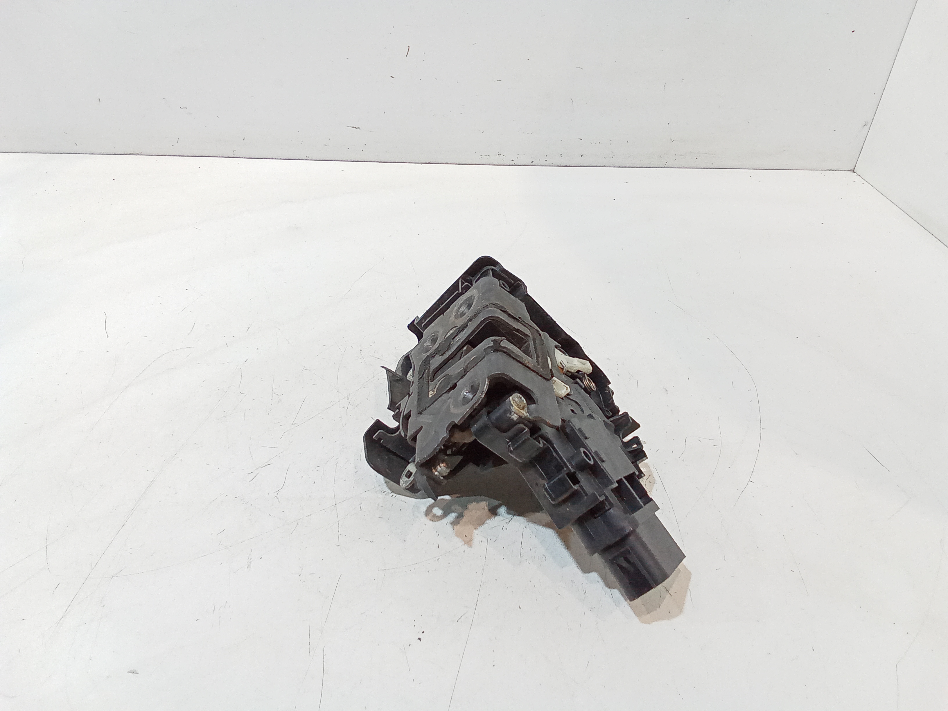 Serratura Anteriore Sinistra per Ford Focus Berlina 3 Serie (2004 - 2008)