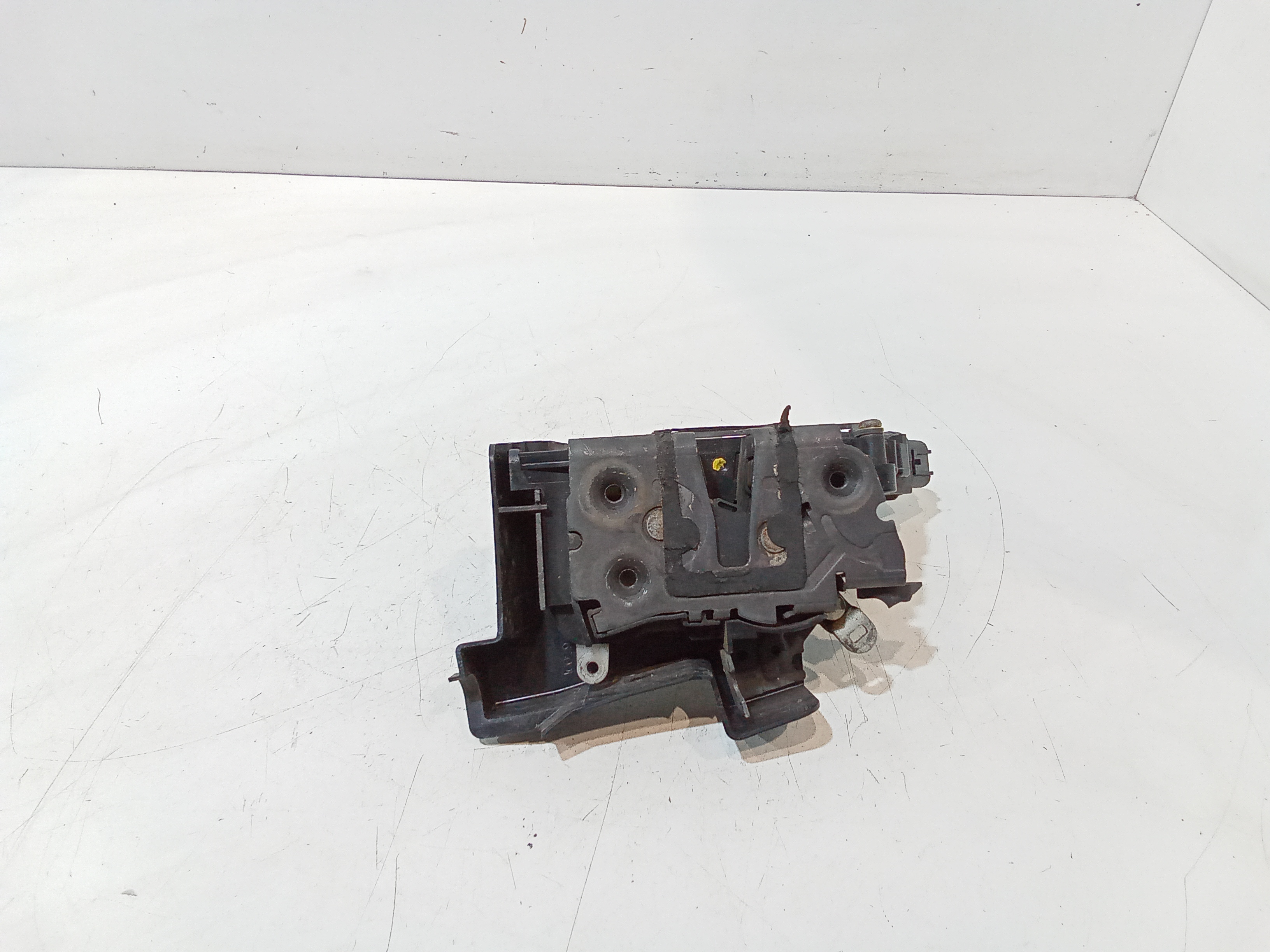 Serratura Anteriore Sinistra per Ford Focus Berlina 3 Serie (2004 - 2008)