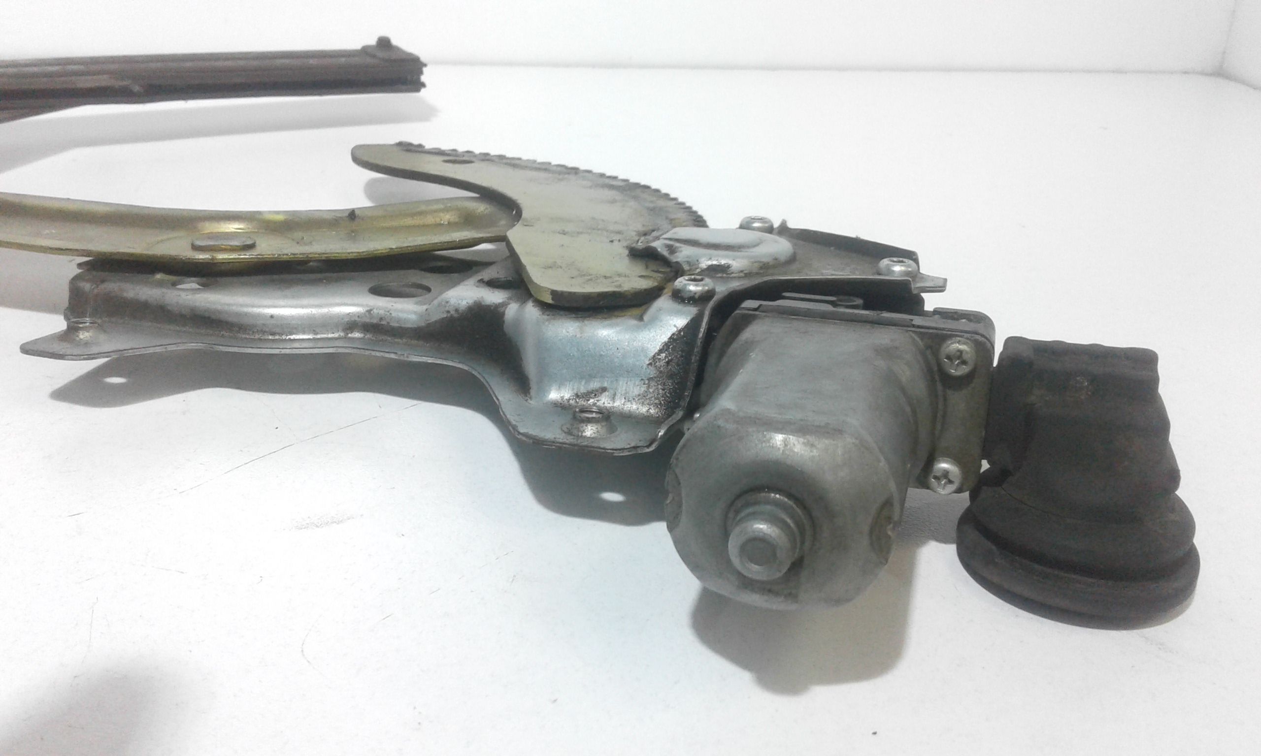 Cremagliera anteriore sinistra Guida SUZUKI Swift 4 Serie