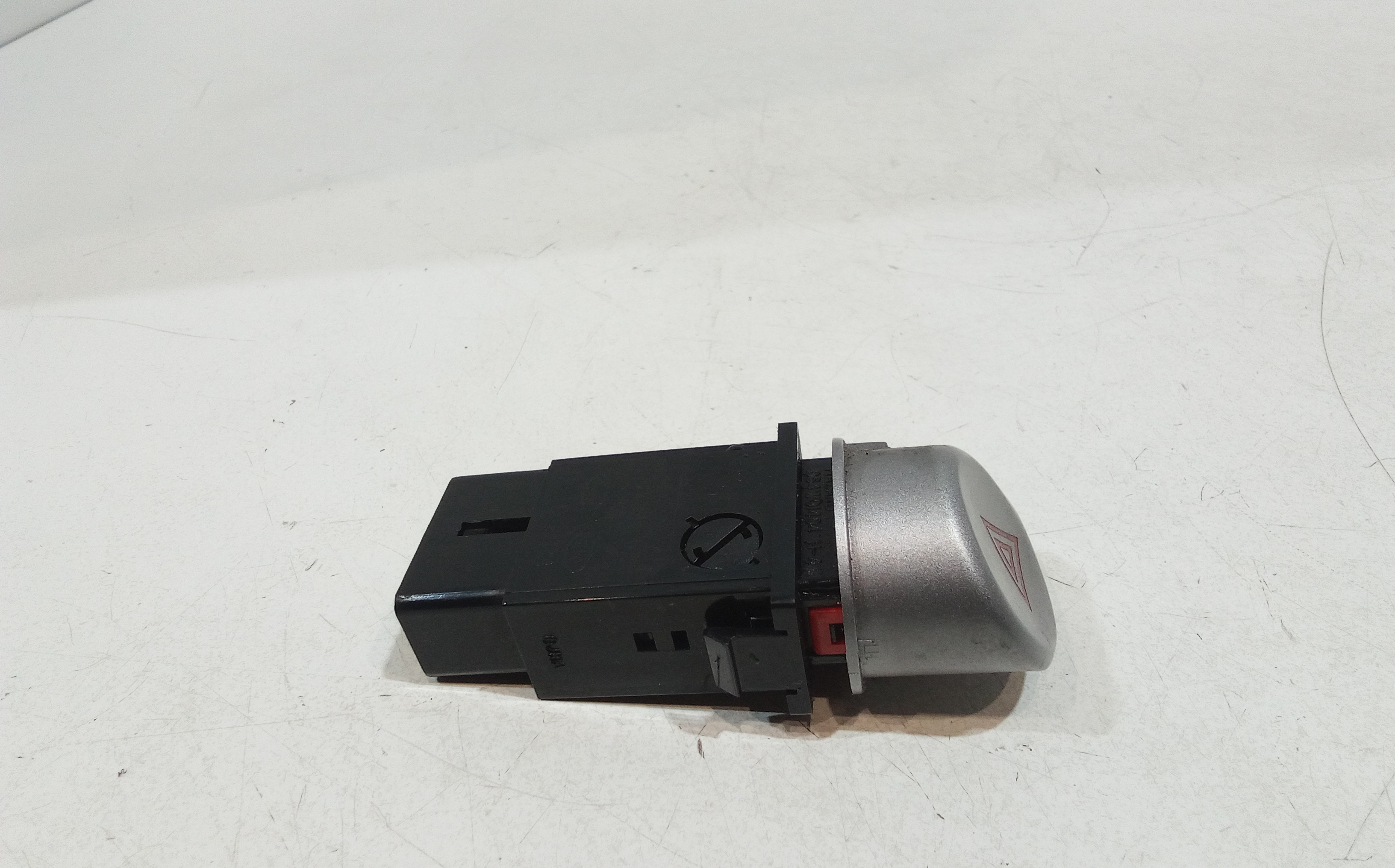 Pulsante luci di emergenza per Hyundai I20 1 Serie (2008 - 2014)