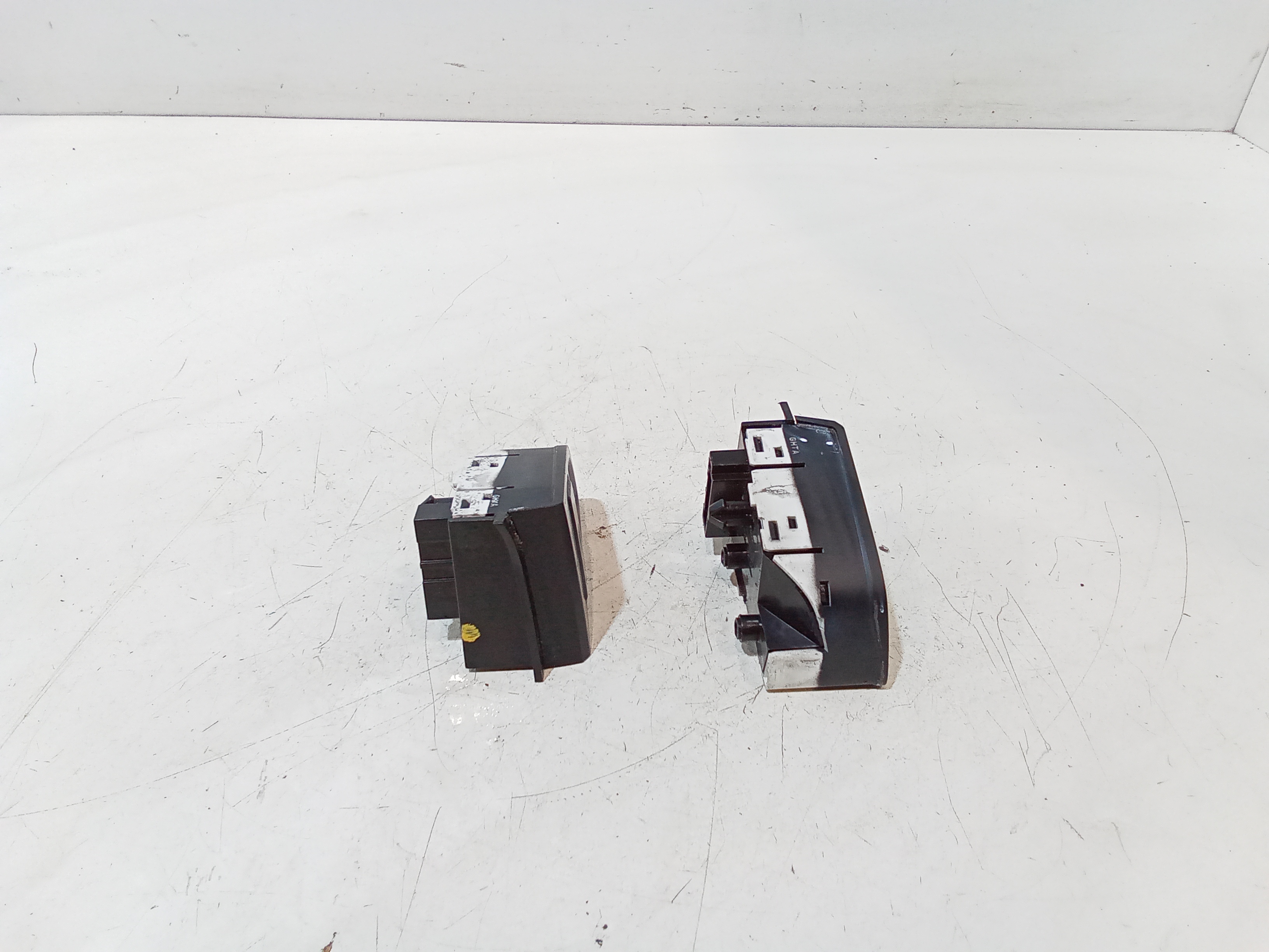 Comandi al volante multifunzione per Hyundai I20 1 Serie (2008 - 2014)