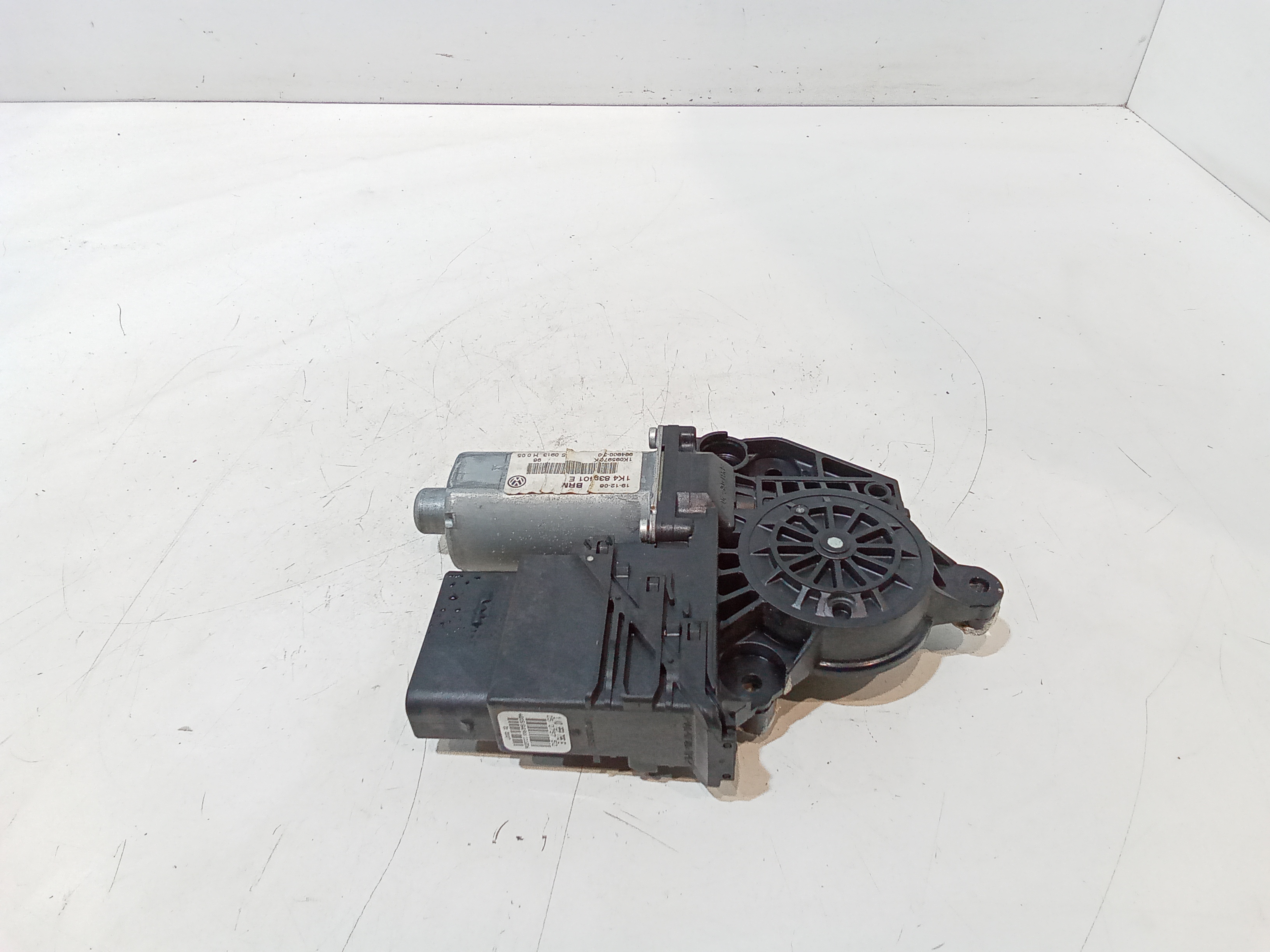 Motorino Alzavetro posteriore Sinistro per Volkswagen Golf 5 Berlina (03>08) (2003 - 2008)