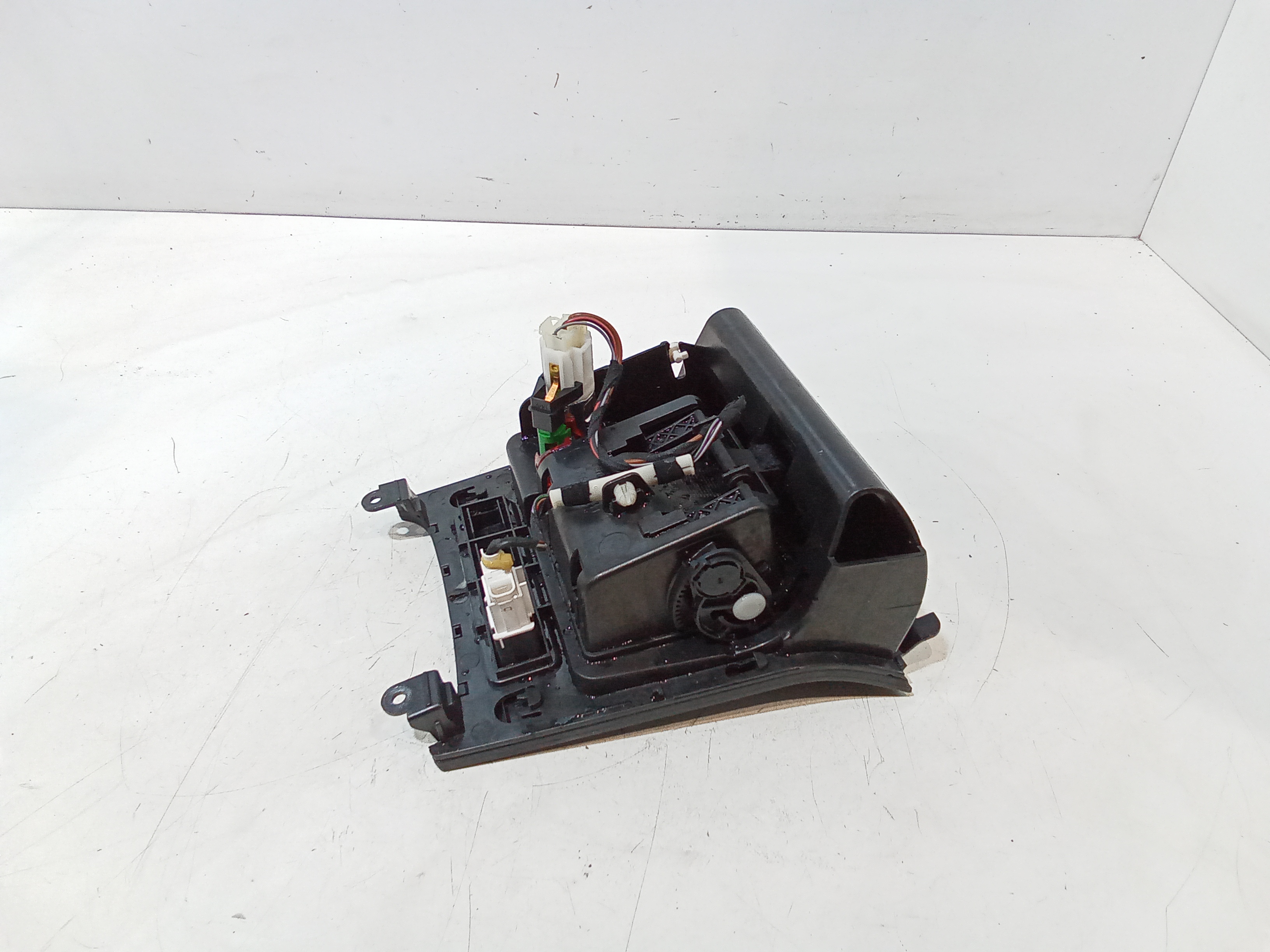 Posacenere per Volkswagen Golf 5 Berlina (03>08) (2003 - 2008)