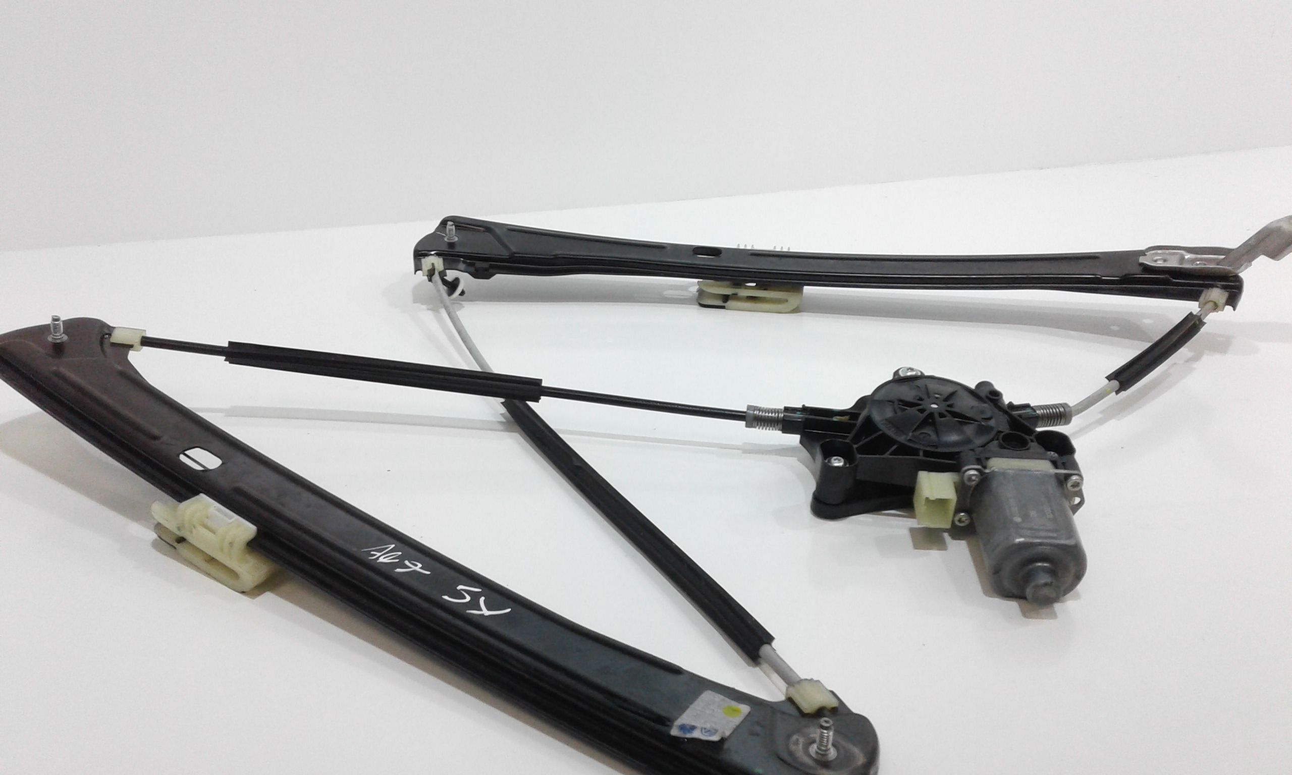 Cremagliera anteriore sinistra Guida VOLKSWAGEN Tiguan Serie