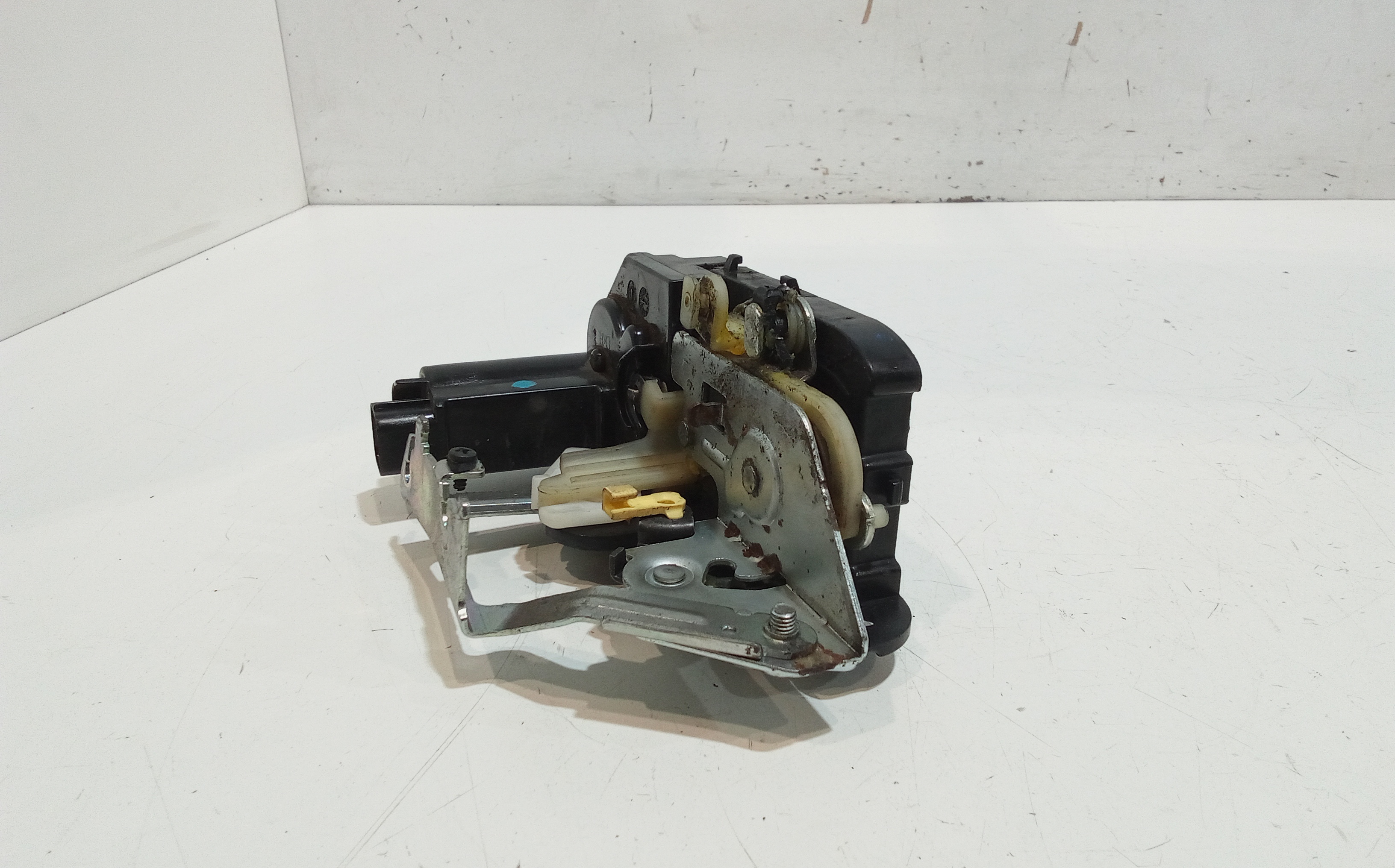 Serratura Anteriore Sinistra per Hyundai I10 1 Serie (2007 - 2011)