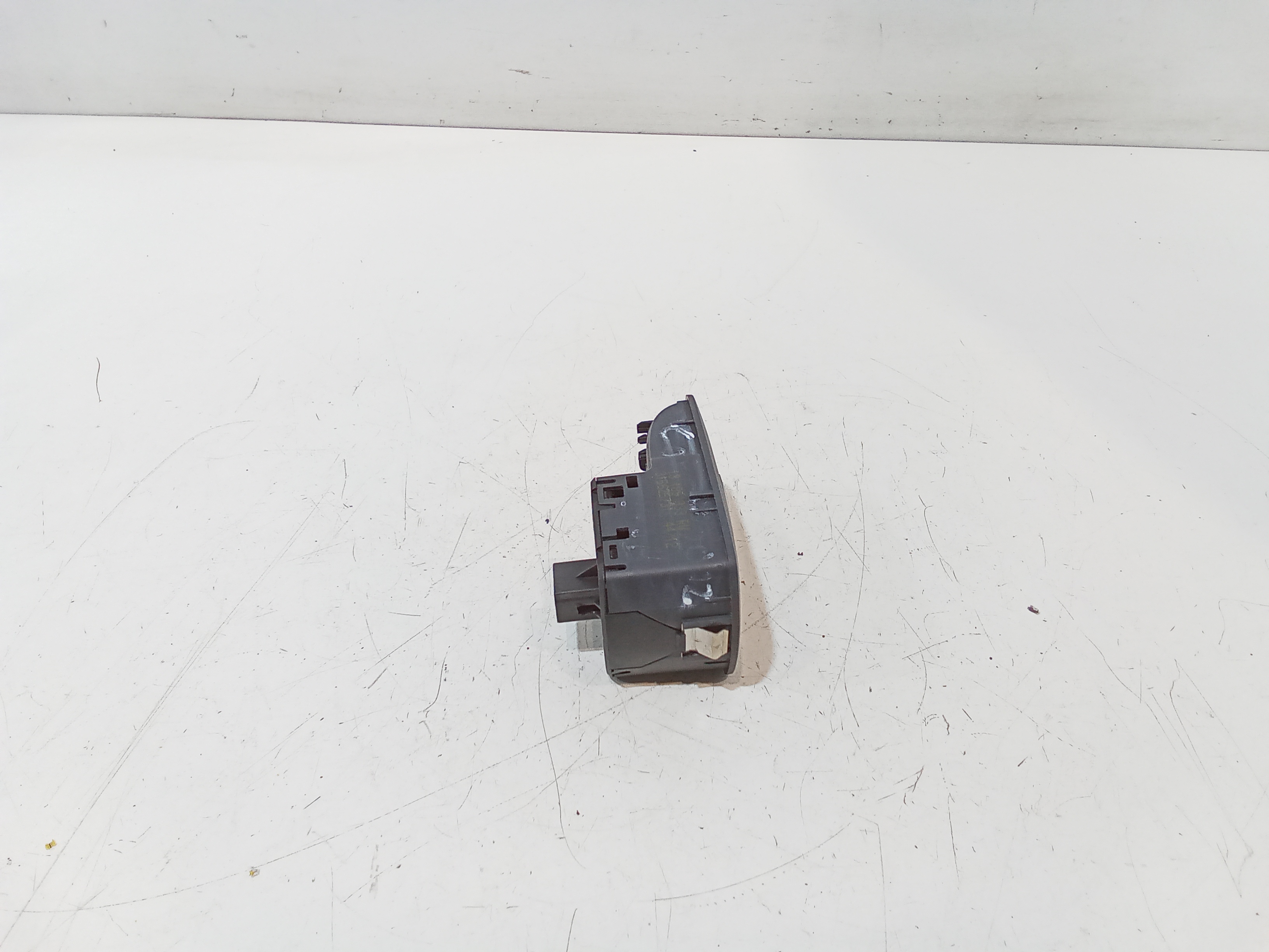 Pulsantiera Anteriore Destra Passeggero per Opel Corsa D 5p 2 Serie (2011 - In produzione)