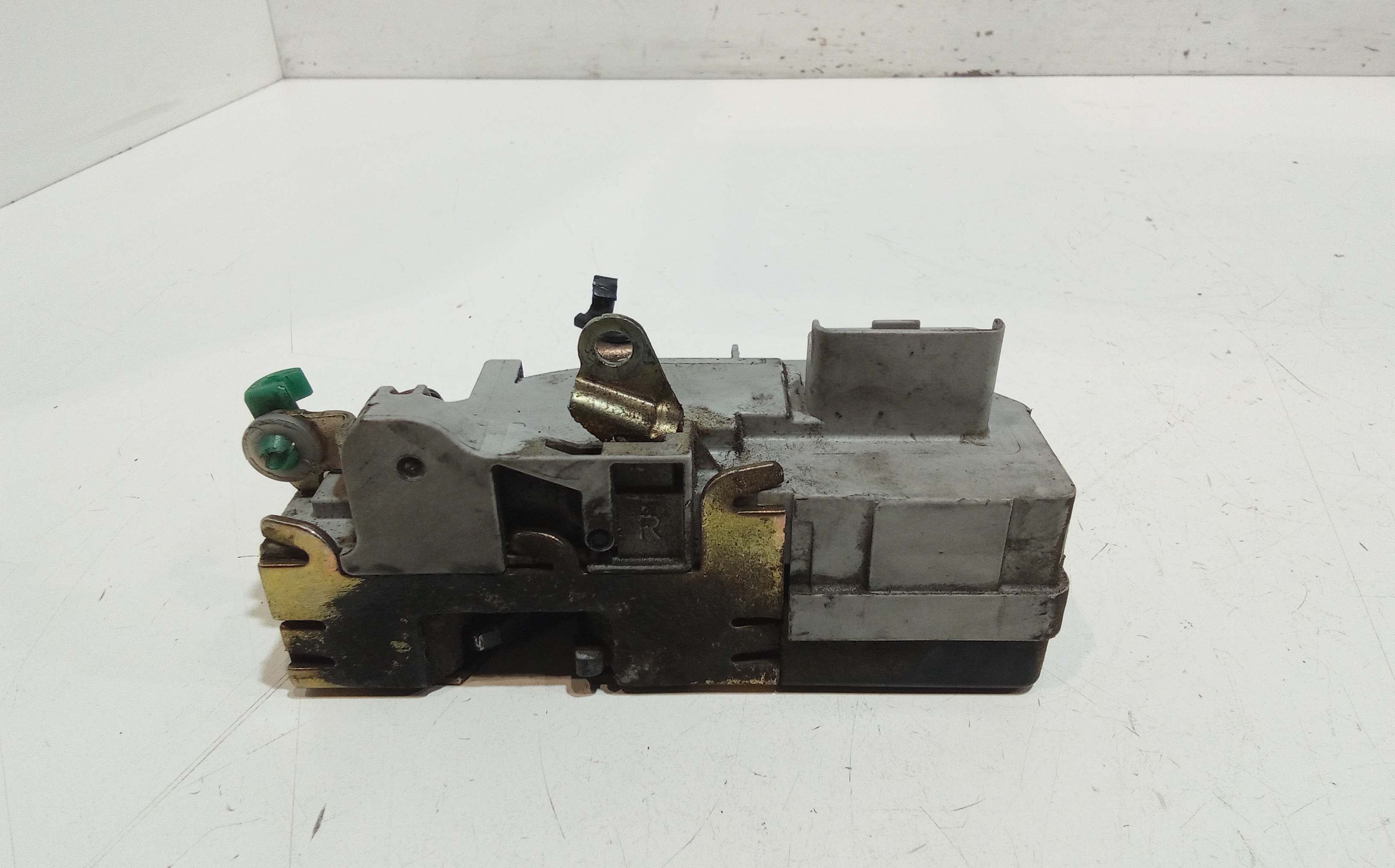 Serratura Anteriore Destra per Peugeot Ranch 2 Serie (2002 - 2008)