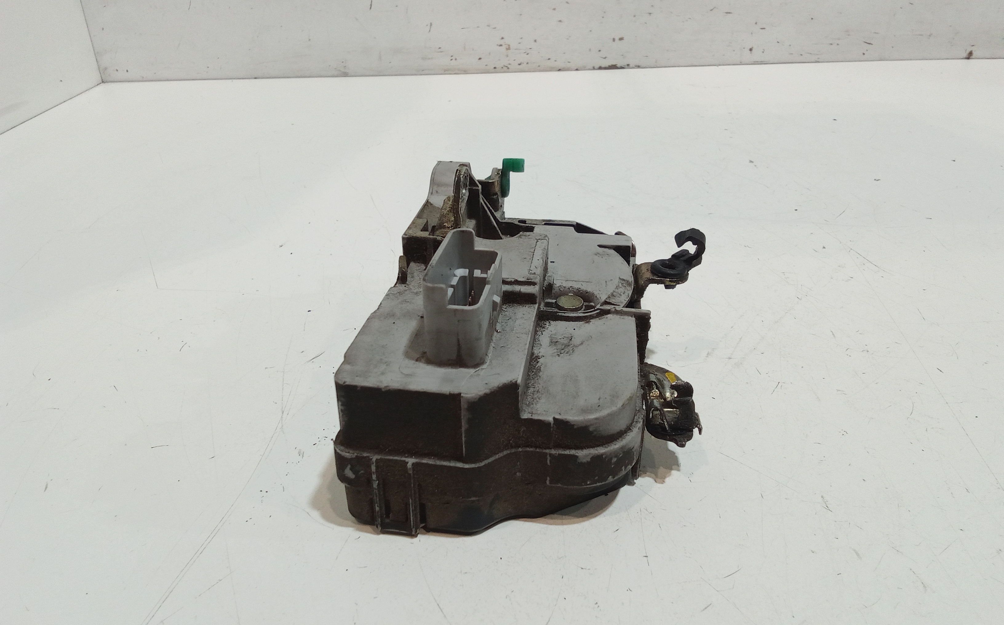 Serratura Anteriore Destra per Peugeot Ranch 2 Serie (2002 - 2008)