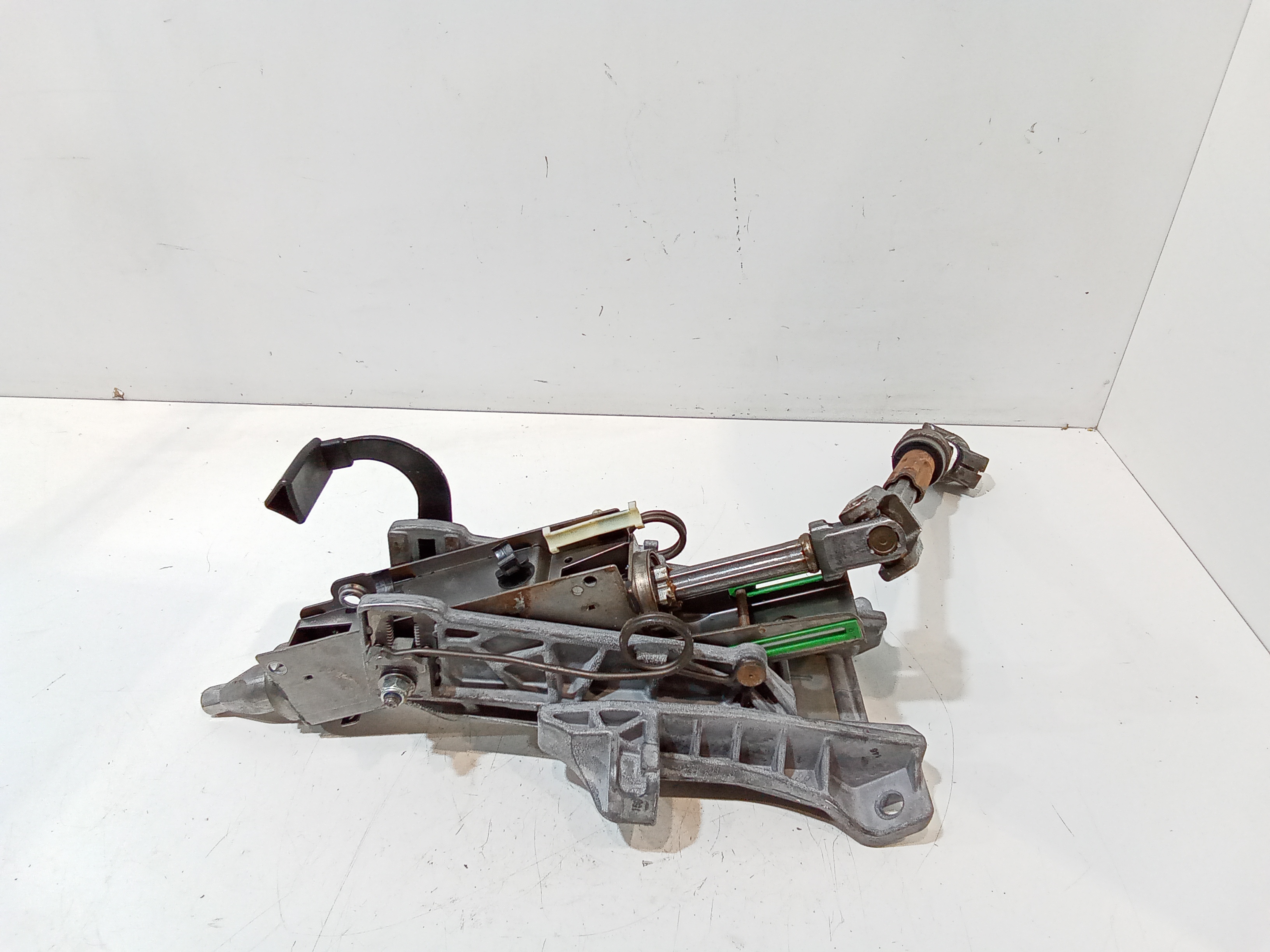 Canna dello sterzo (Piantone) per Ford Focus S. Wagon 4 Serie (2008 - 2011)