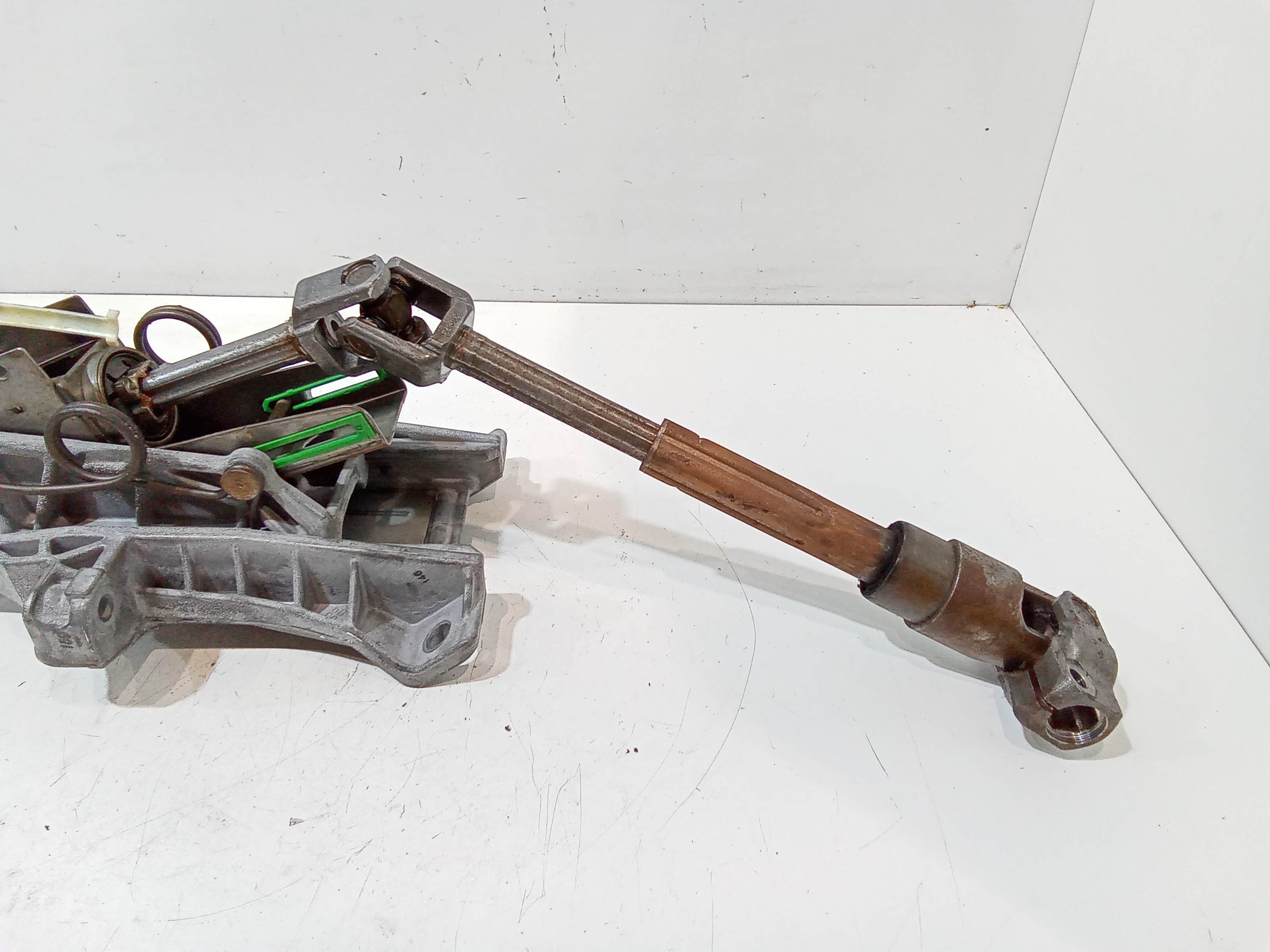 Canna dello sterzo (Piantone) per Ford Focus S. Wagon 4 Serie (2008 - 2011)