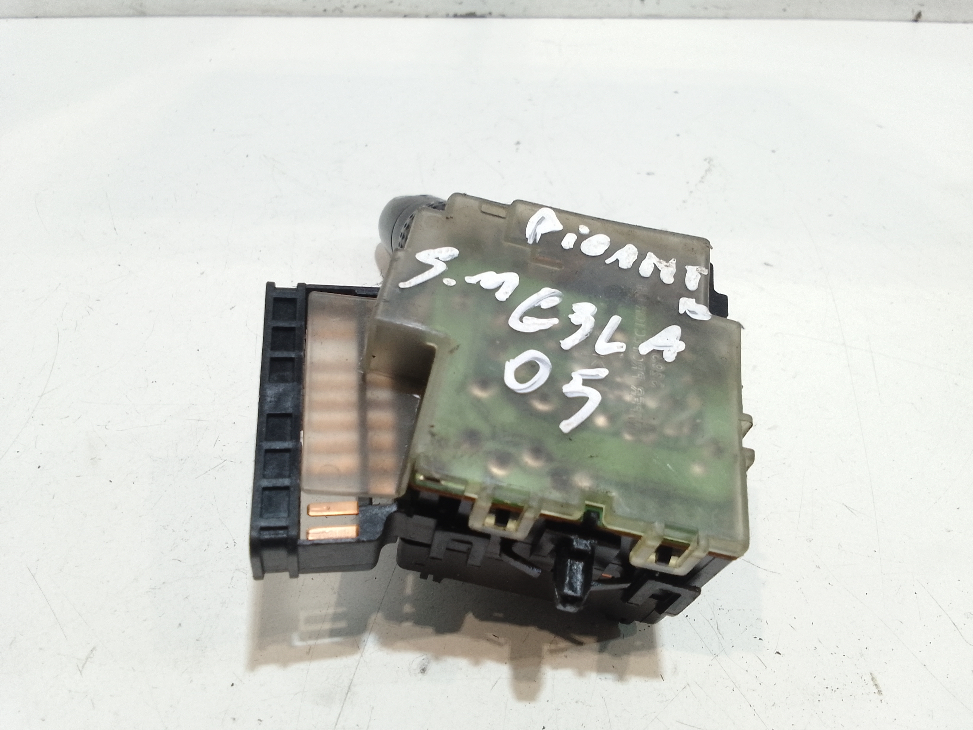 Devioluci destro per Kia Picanto 1 Serie (2004 - 2008)