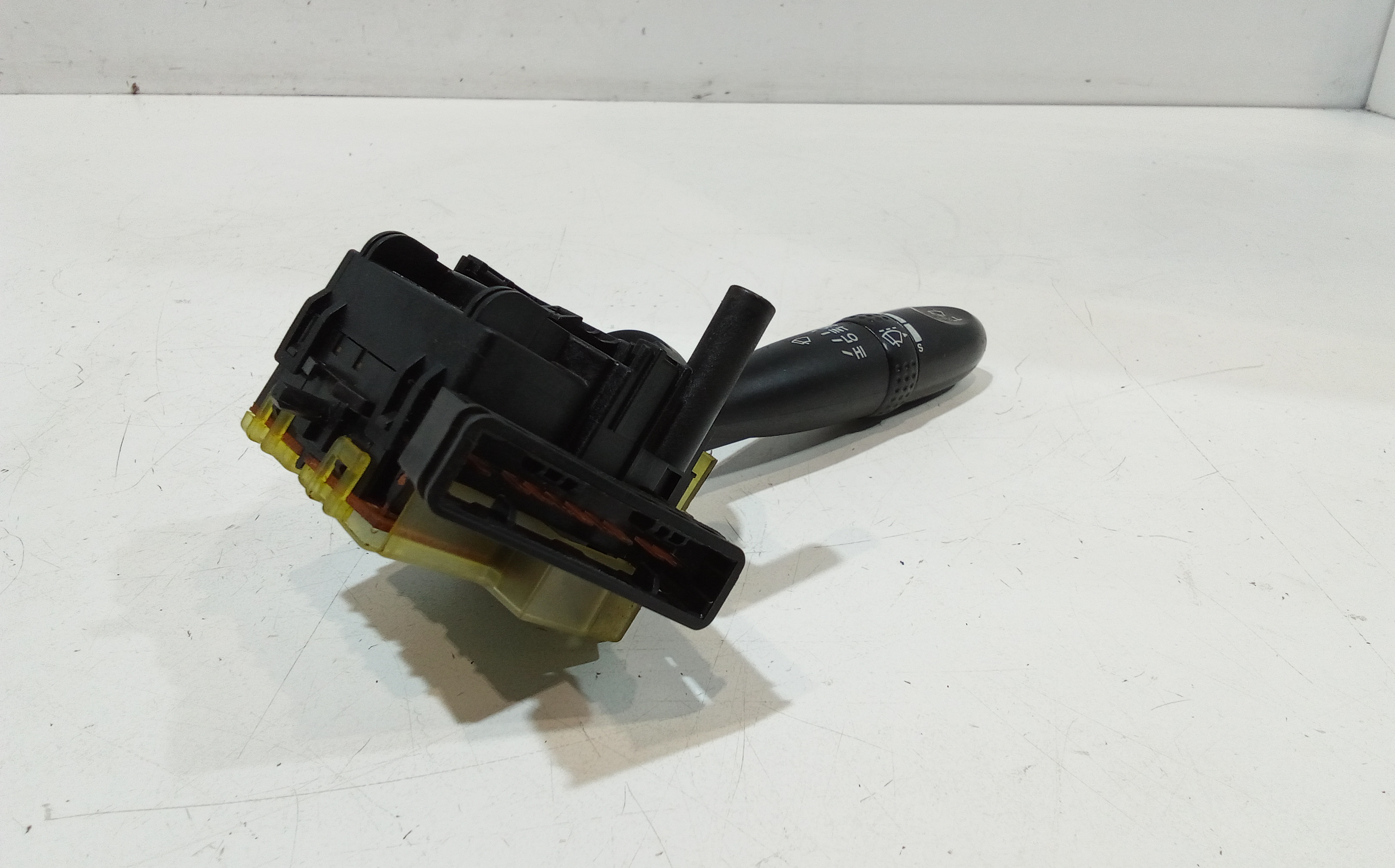 Devioluci destro per Hyundai Accent 4 Serie (2006 - In produzione)