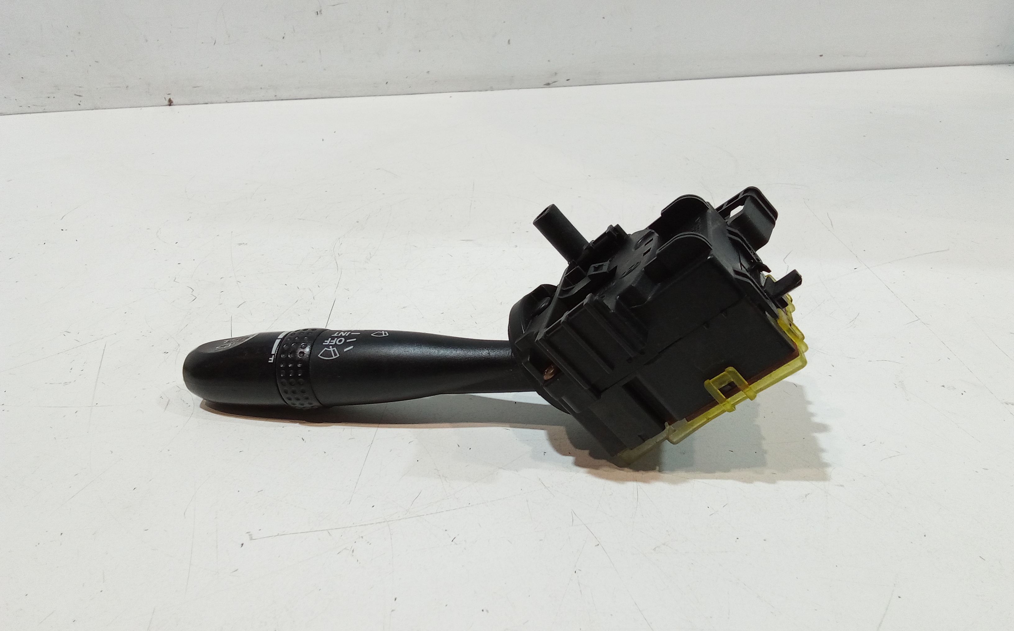 Devioluci destro per Hyundai Accent 4 Serie (2006 - In produzione)