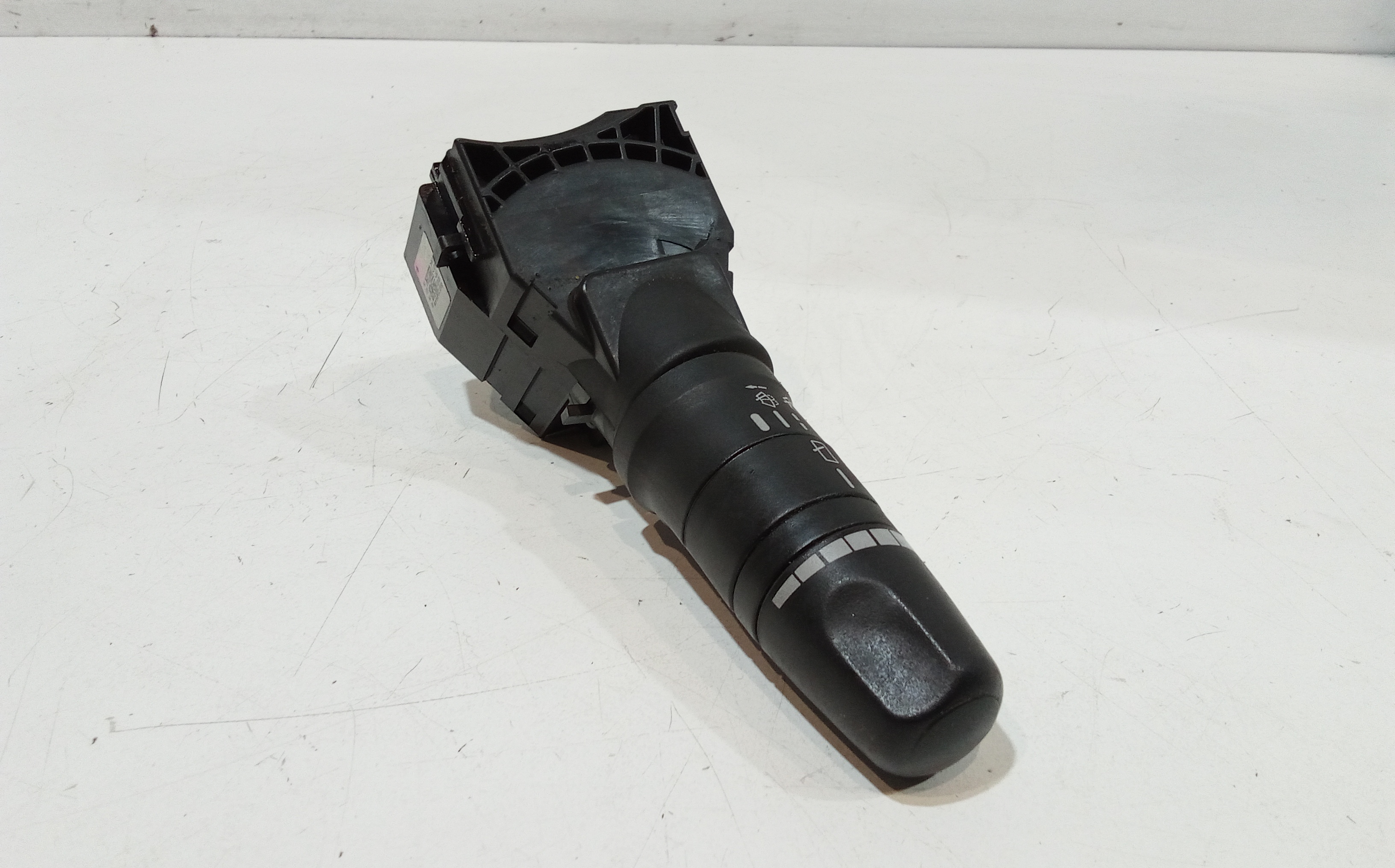 Devioluci destro per Nissan Almera 3 Serie (2003 - 2006)