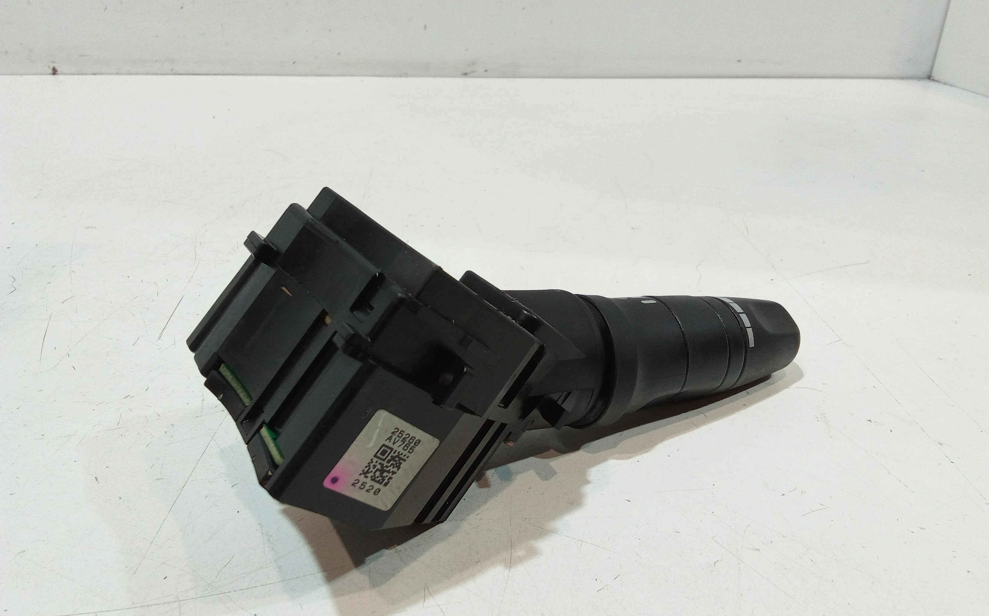 Devioluci destro per Nissan Almera 3 Serie (2003 - 2006)