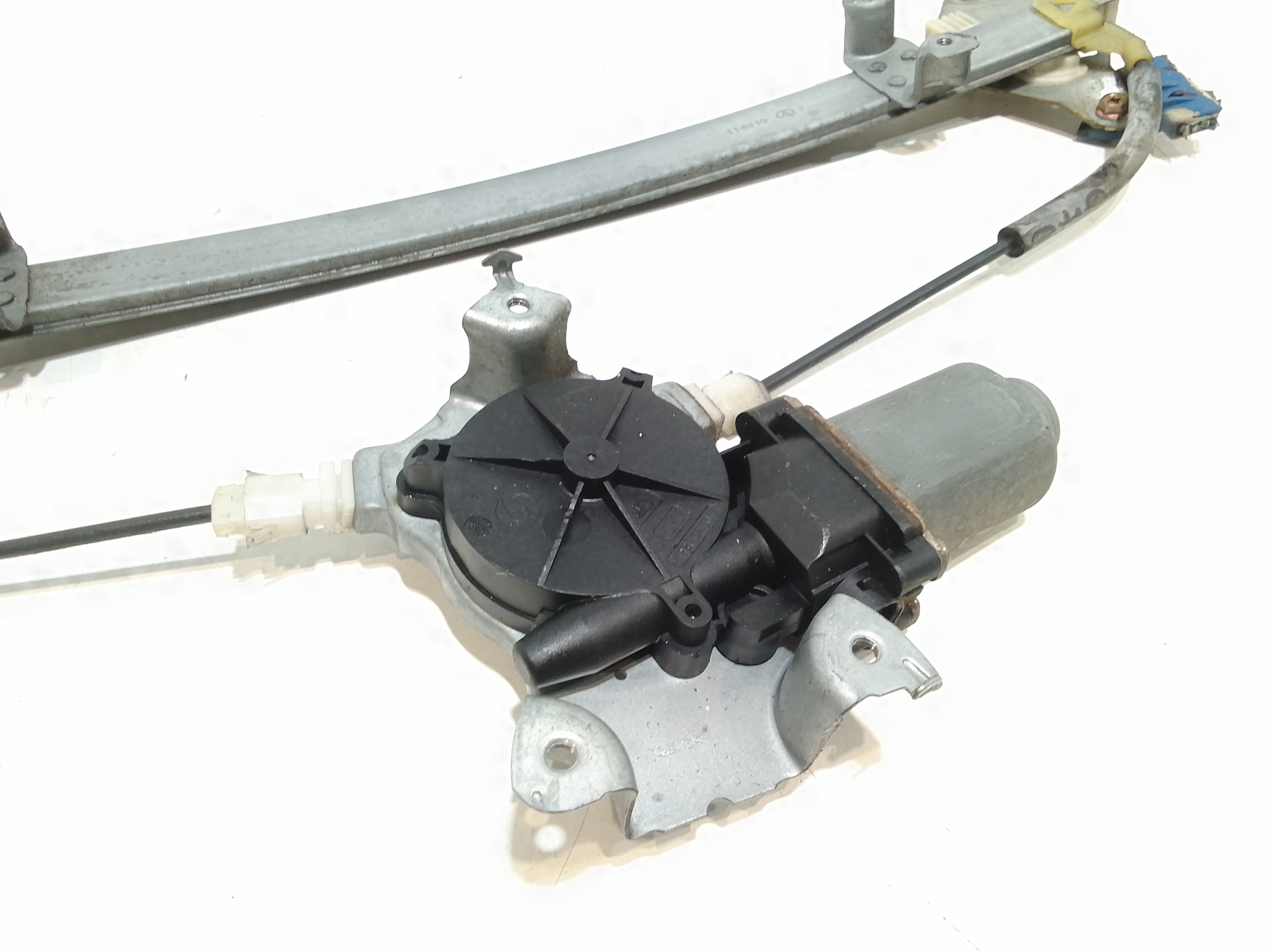 Cremagliera anteriore sinistra Guida per Nissan Almera Tino (2000 - In produzione)