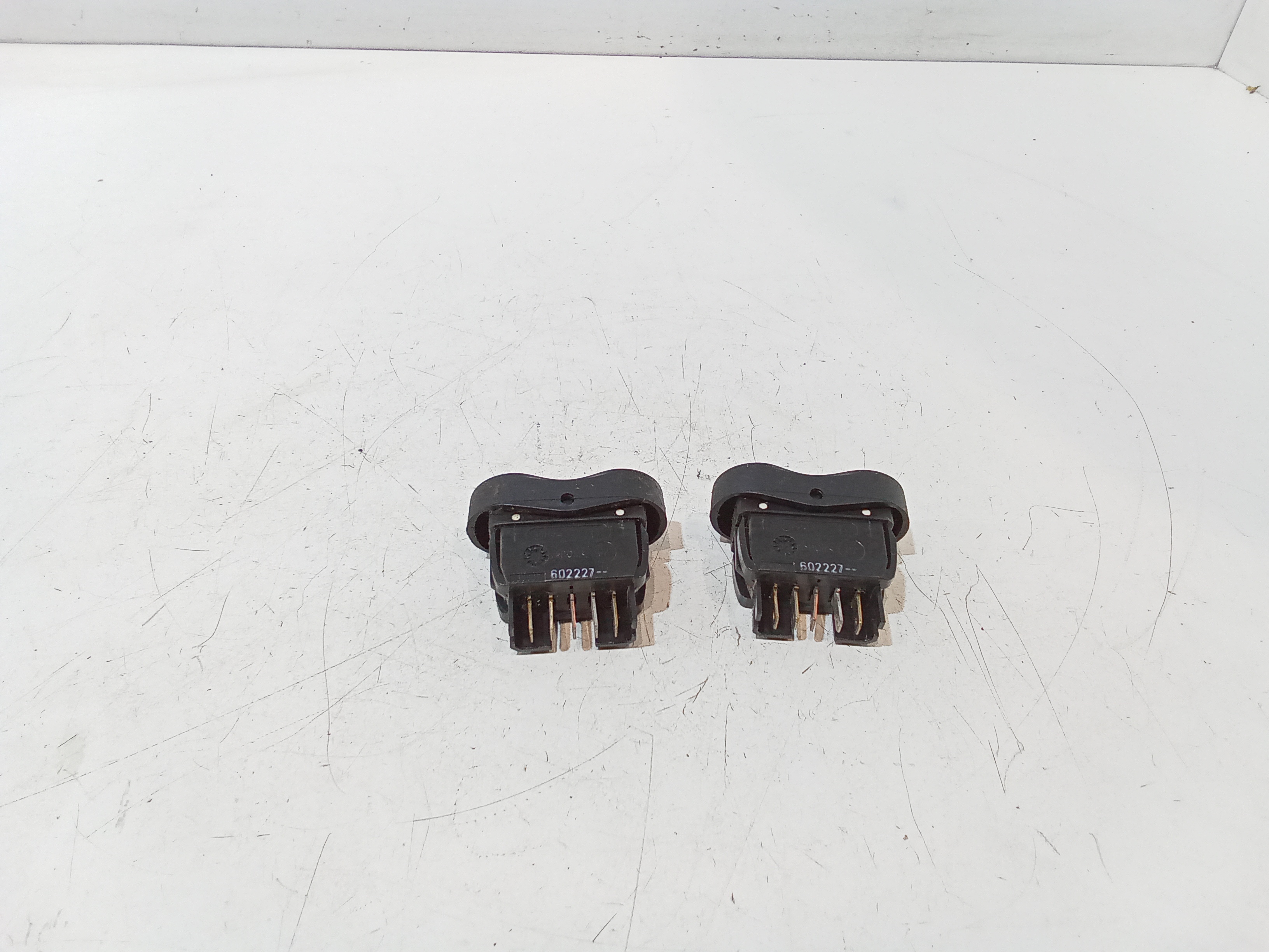 Pulsantiera alzavetri centrale per Dacia Sandero 1 Serie (2008 - 2012)