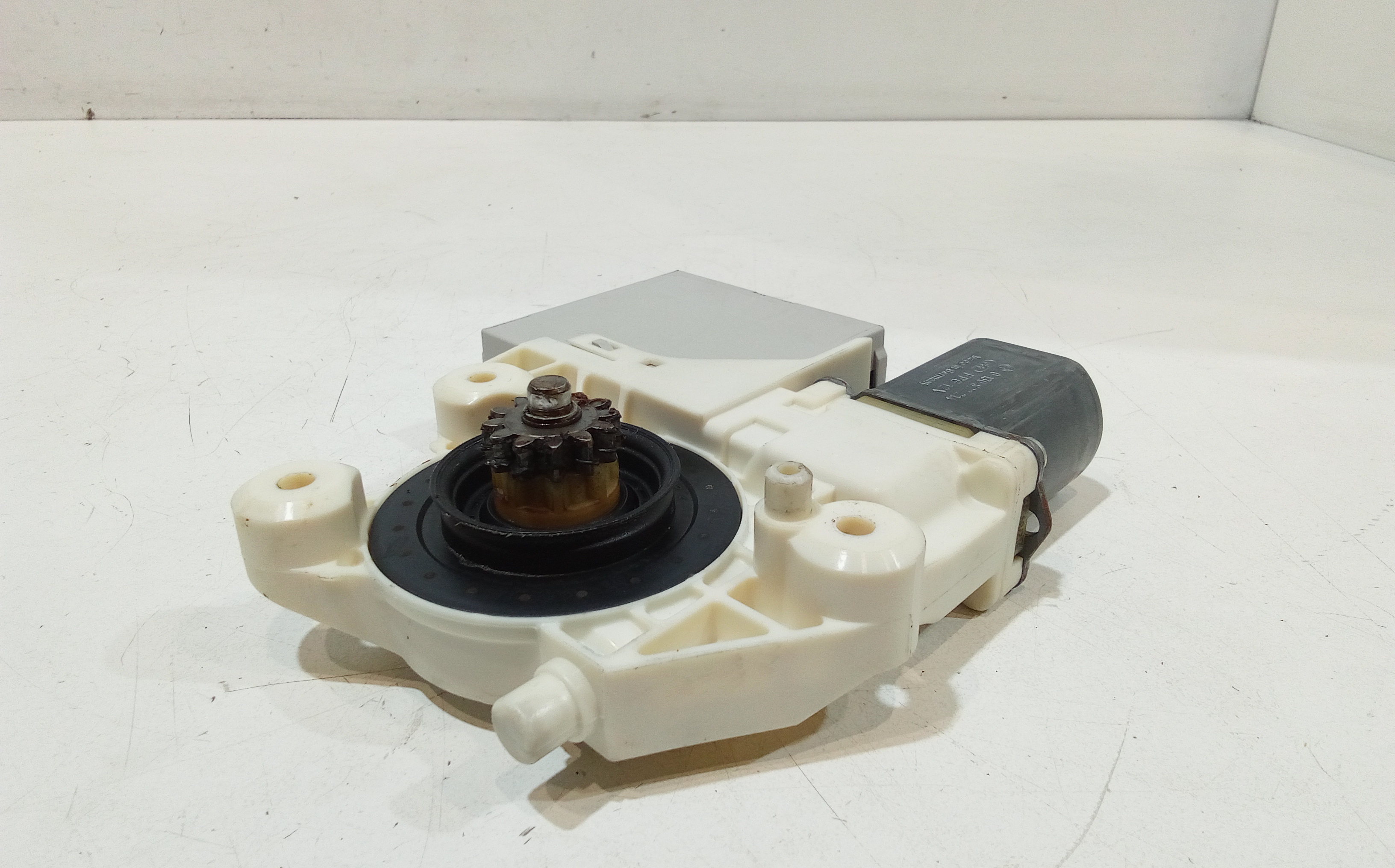 Motorino Alzavetro anteriore destra per Ford Focus Berlina 4 Serie (2008 - 2011)