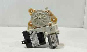 Motorino Alzavetro anteriore destra per Ford Focus Berlina 4 Serie (2008 - 2011)