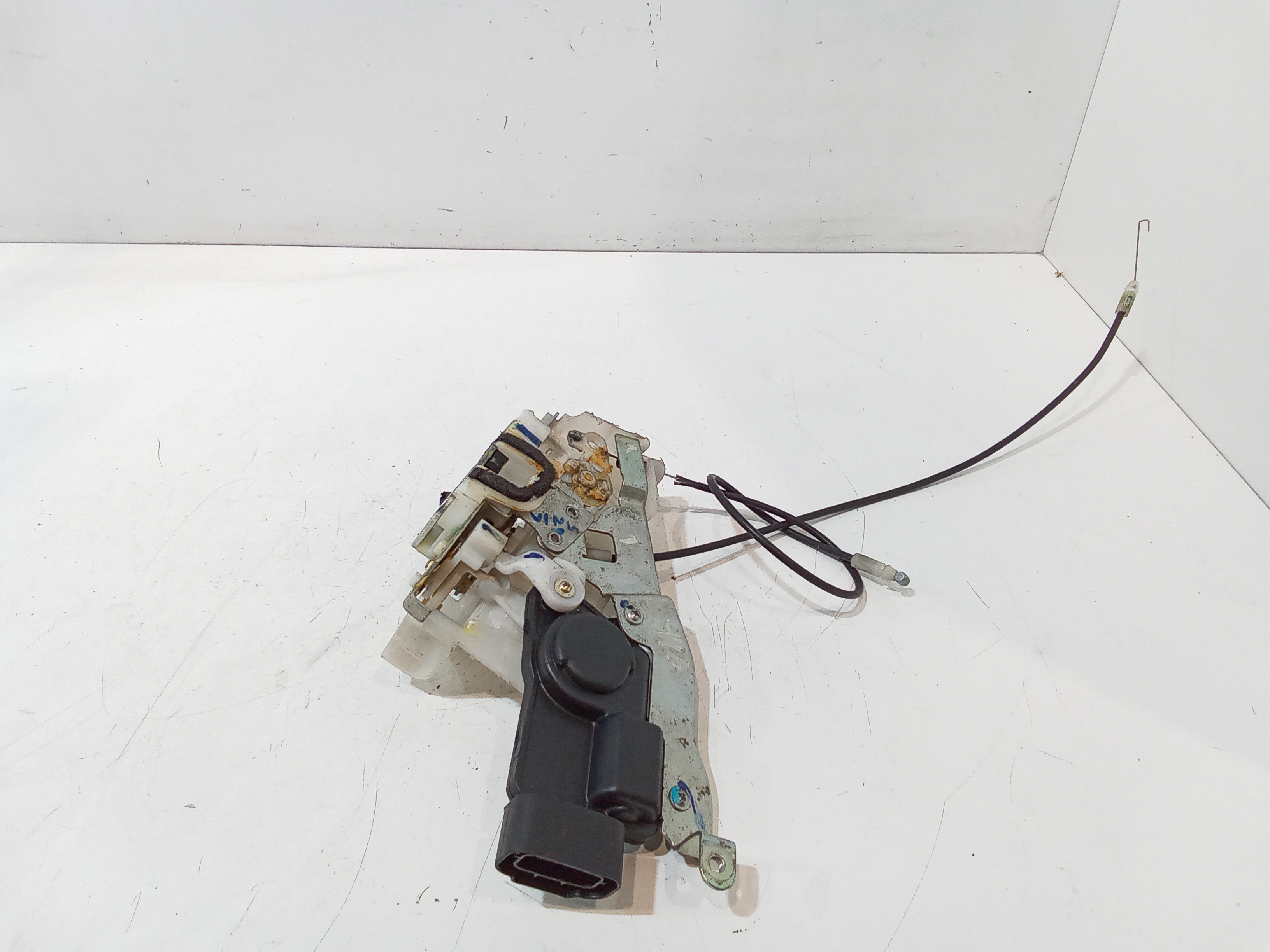 Serratura Anteriore Sinistra per Nissan Pixo 1 Serie (2009 - 2013)