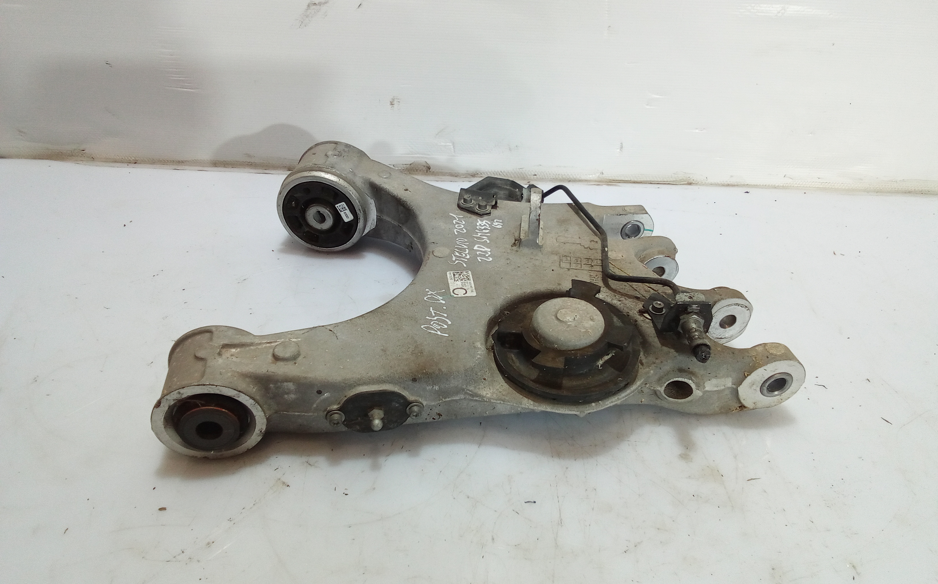 Braccio Posteriore Destro per Alfa Romeo Stelvio Serie (949_) (16>) (2016 - In produzione)