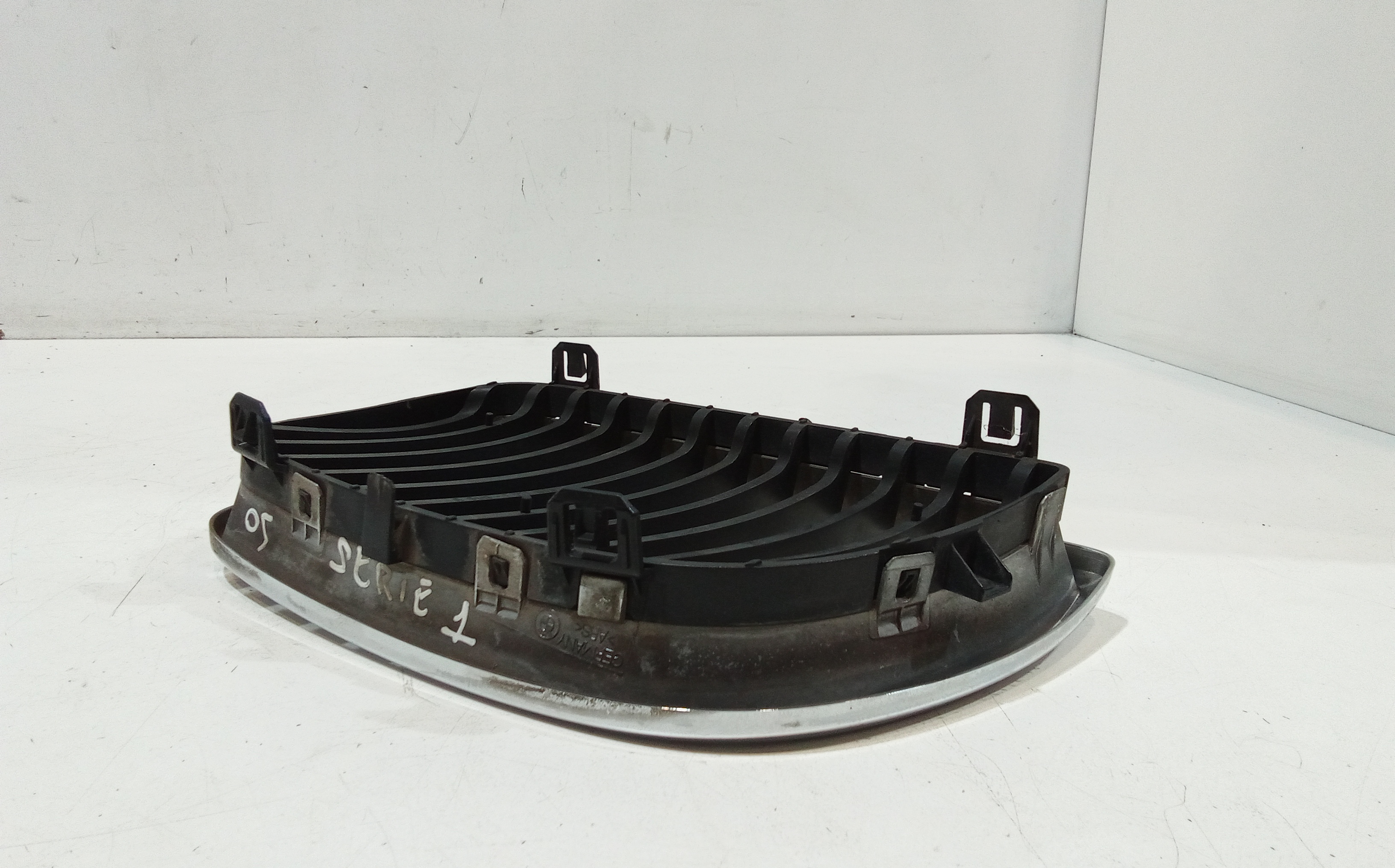 Griglia Anteriore per Bmw Serie 1 Serie (e87) (04>07) (2004 - 2007)