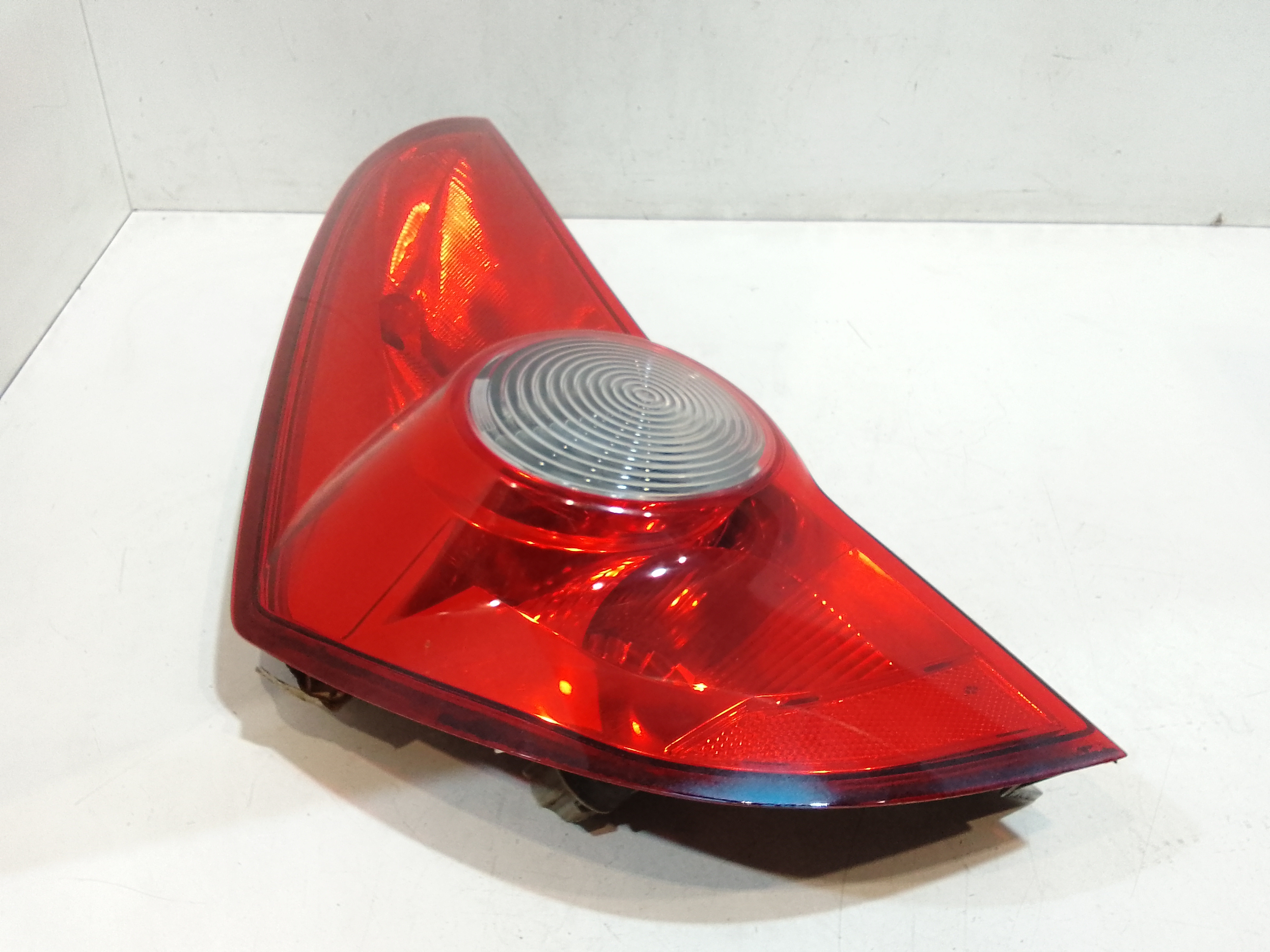 Stop fanale Posteriore sinistro lato Guida per Opel Agila B (2008 - In produzione)