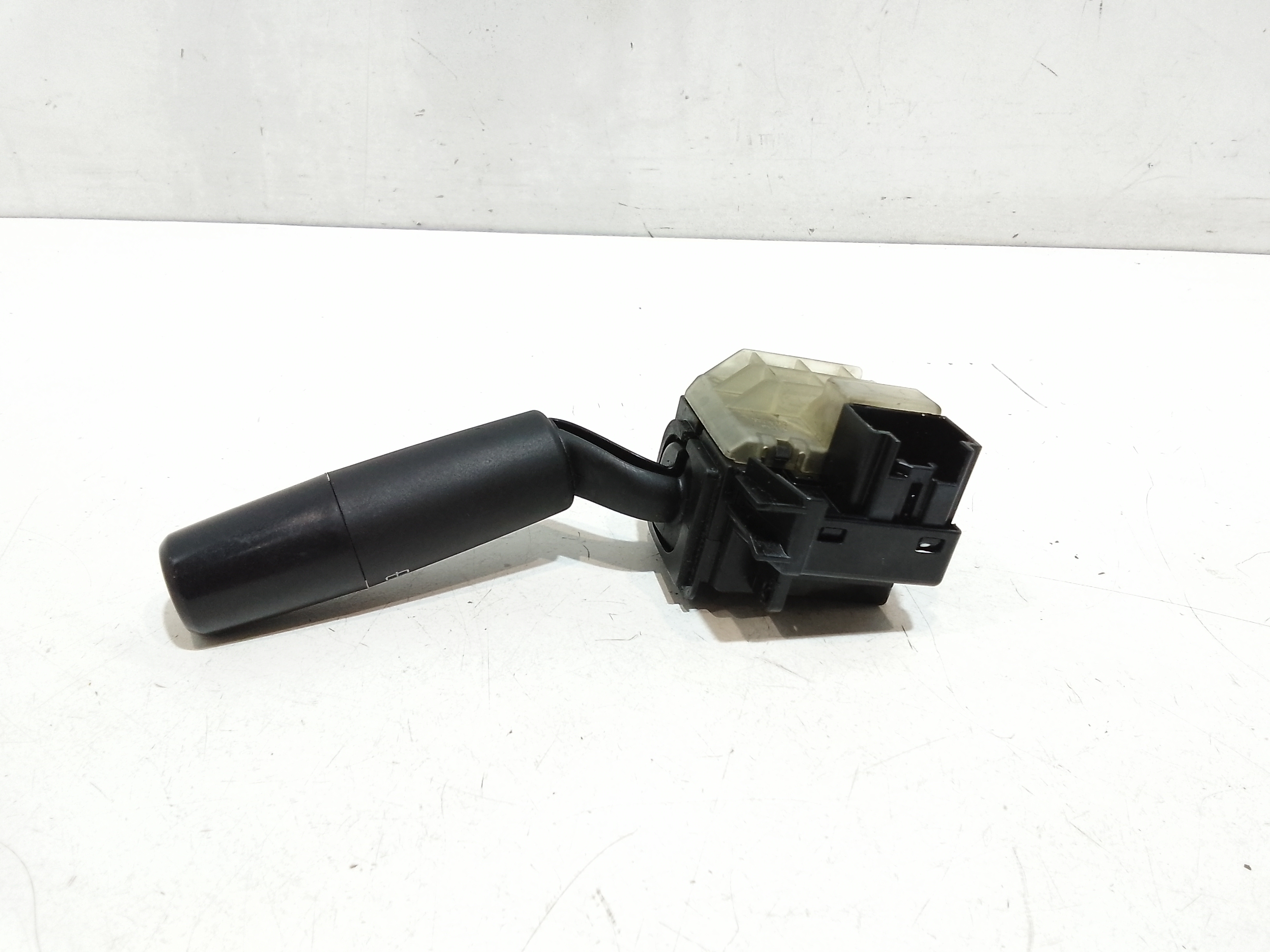 Devioluci destro per Mazda 3 Berlina Serie (03>09) (2003 - 2009)