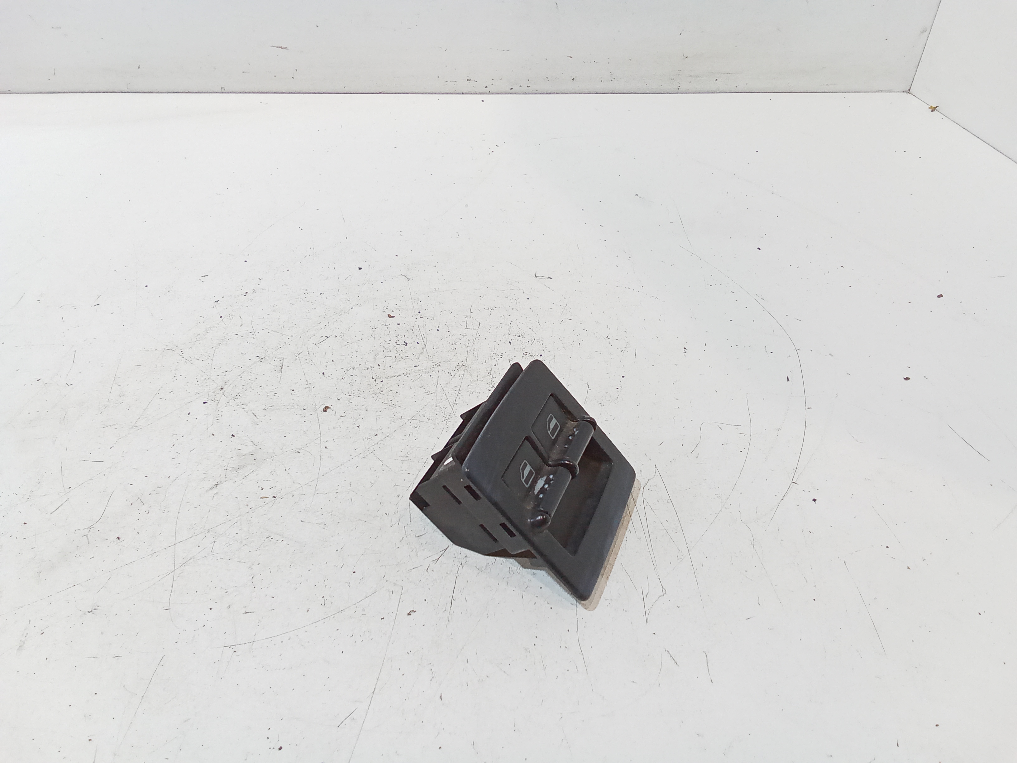 Pulsantiera anteriore sinistra Guida per Volkswagen New Beetle 1 Serie (1998 - 2010)