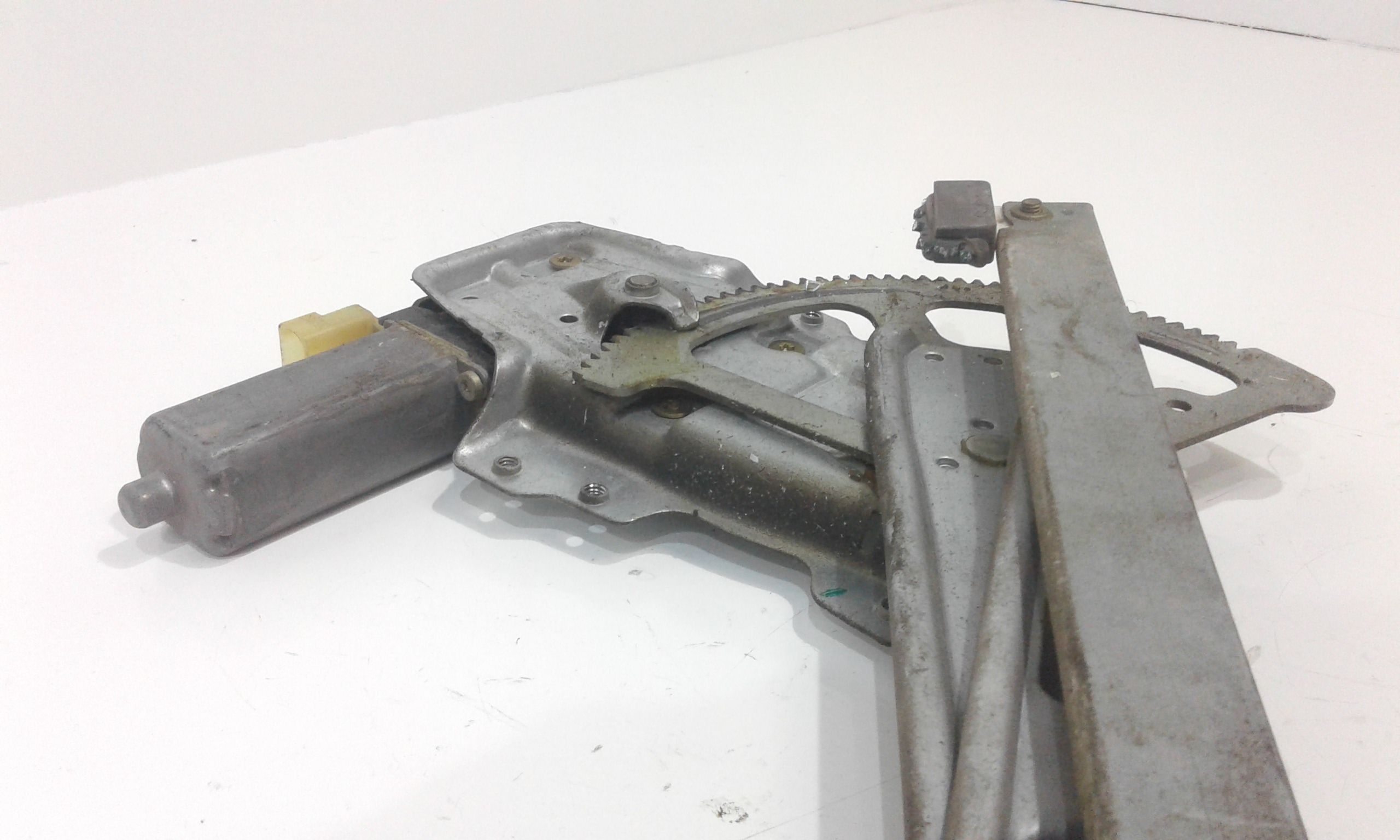 Cremagliera anteriore destra passeggero TOYOTA Yaris 1 Serie