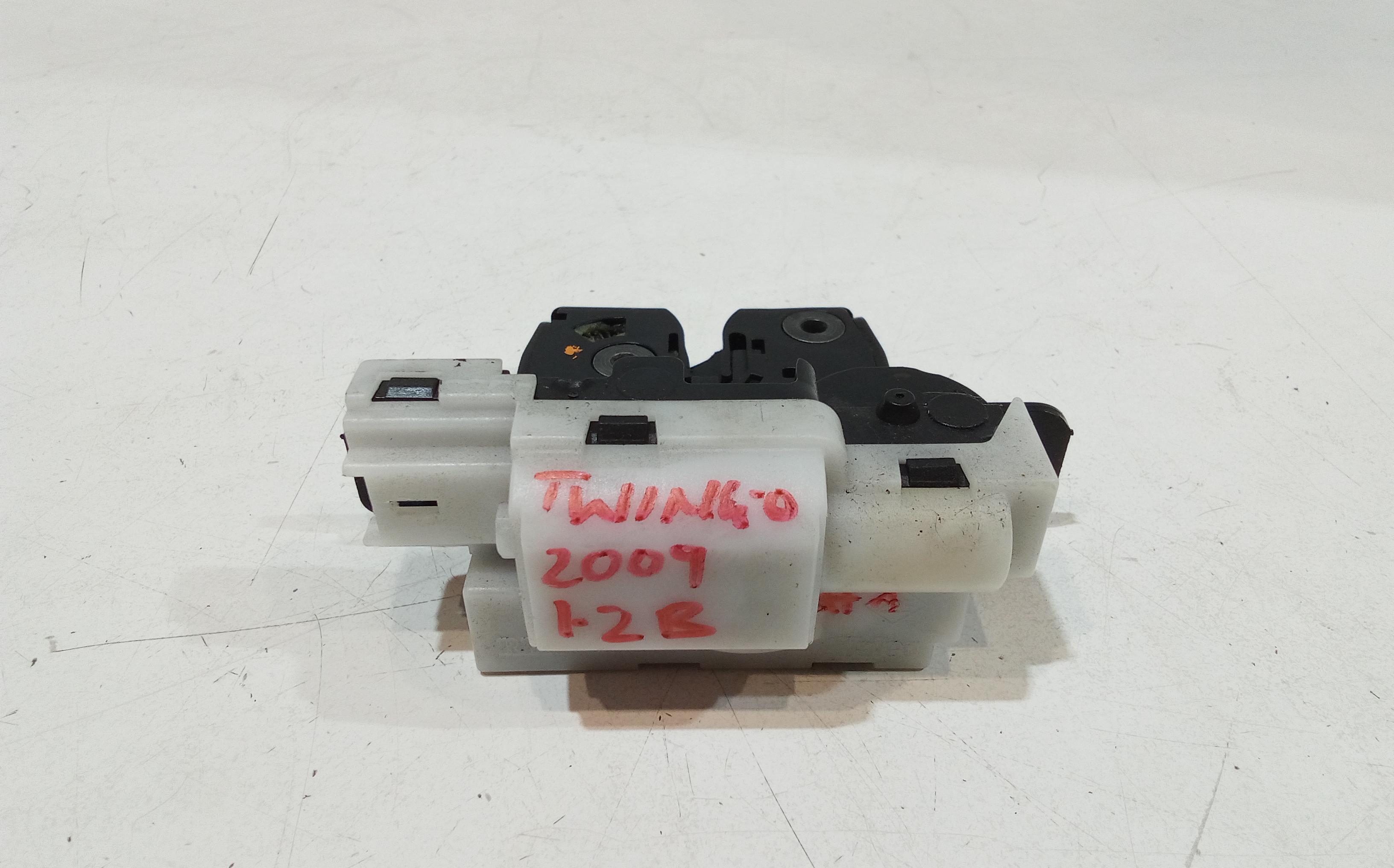 Serratura Cofano Posteriore per Renault Twingo Ii Serie  (07>14) (2007 - 2014)