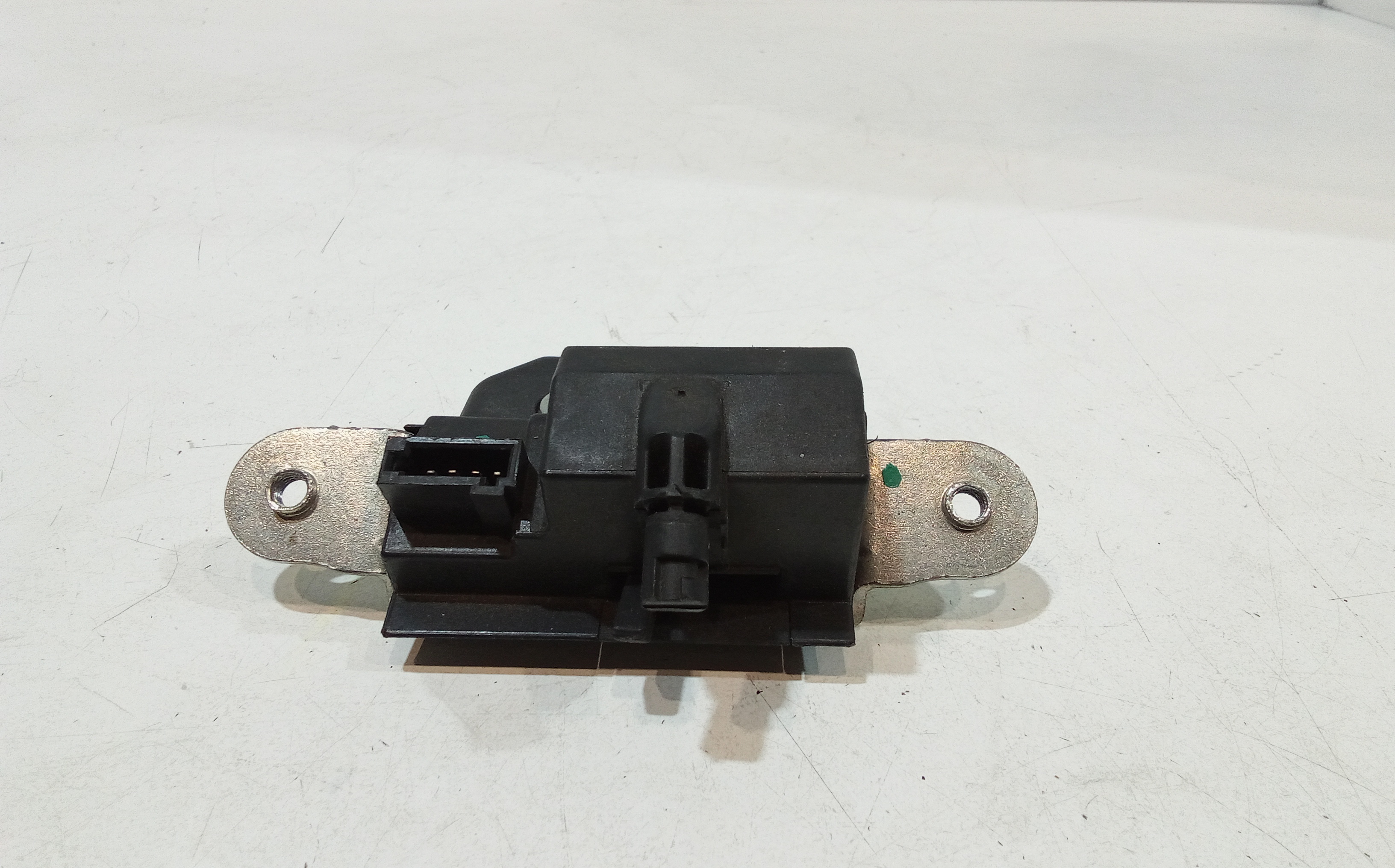 Serratura Cofano Posteriore per Opel Corsa D 5p 2 Serie (2011 - In produzione)