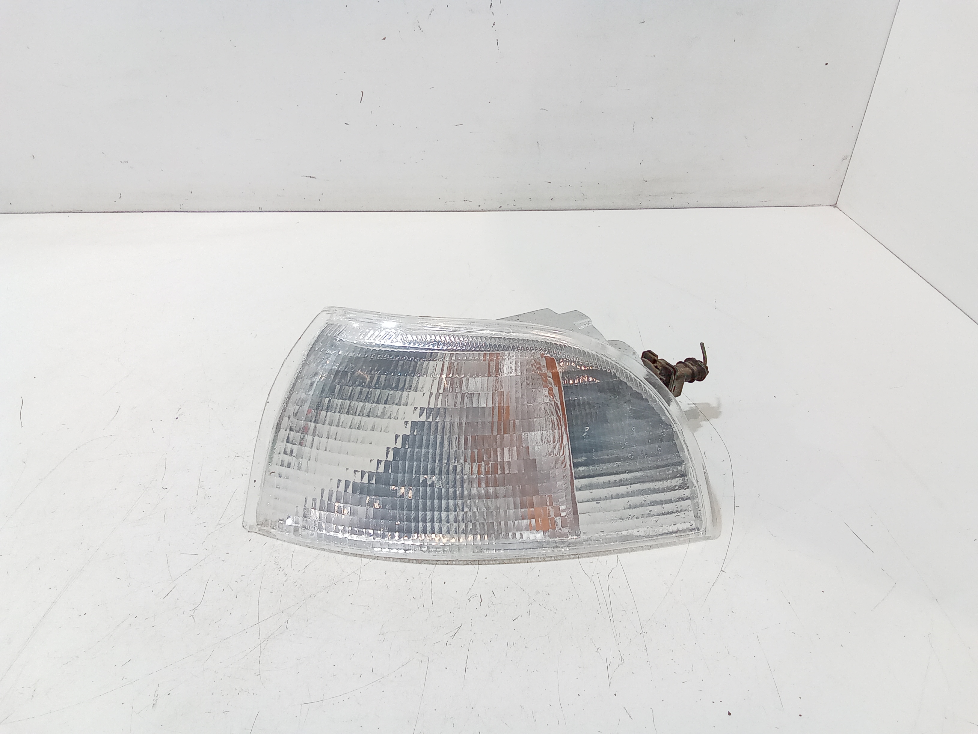 Freccia ant SX per Fiat Punto Berlina 3p (1993 - 1999)